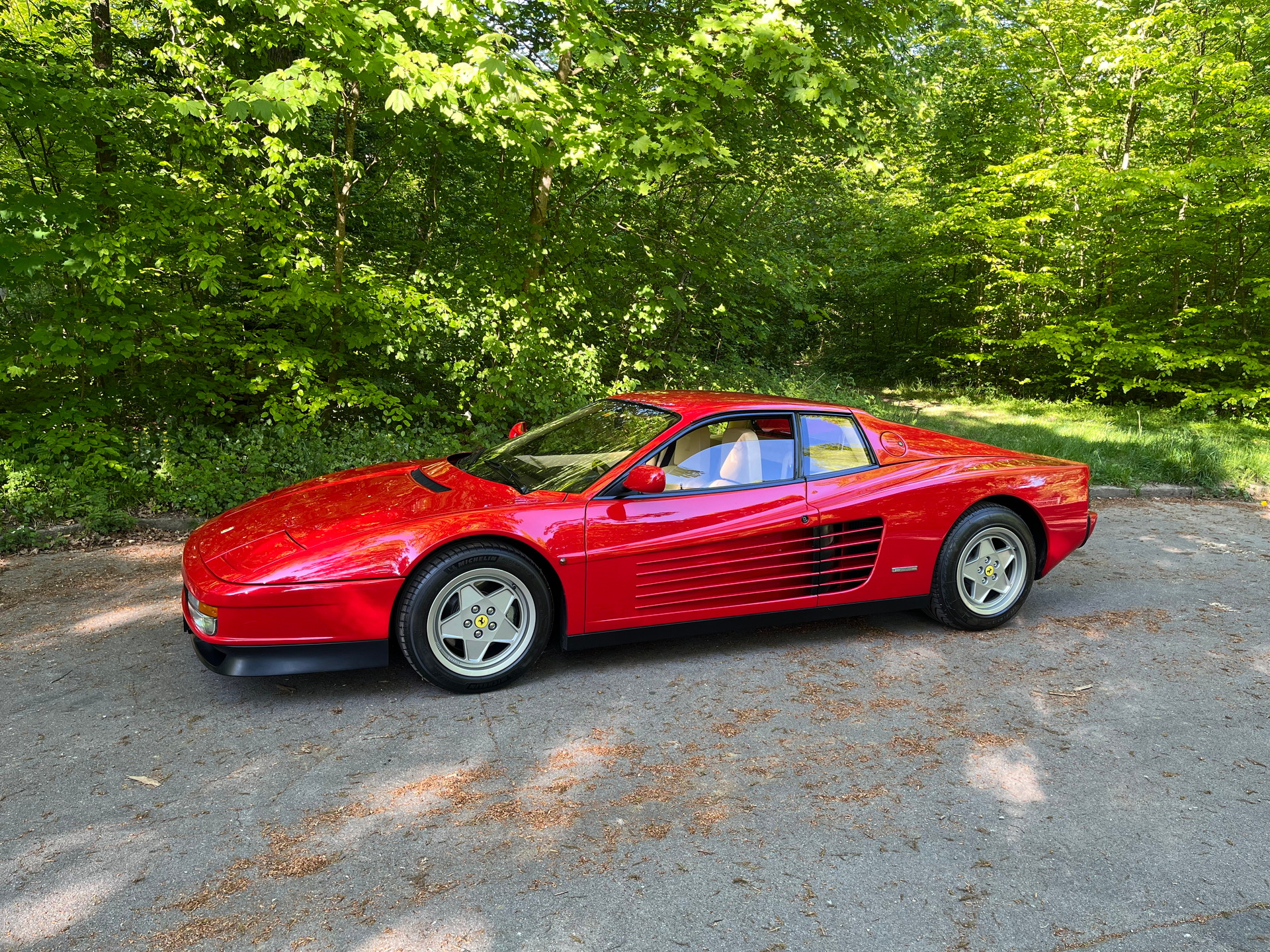 FERRARI Testarossa-image-2