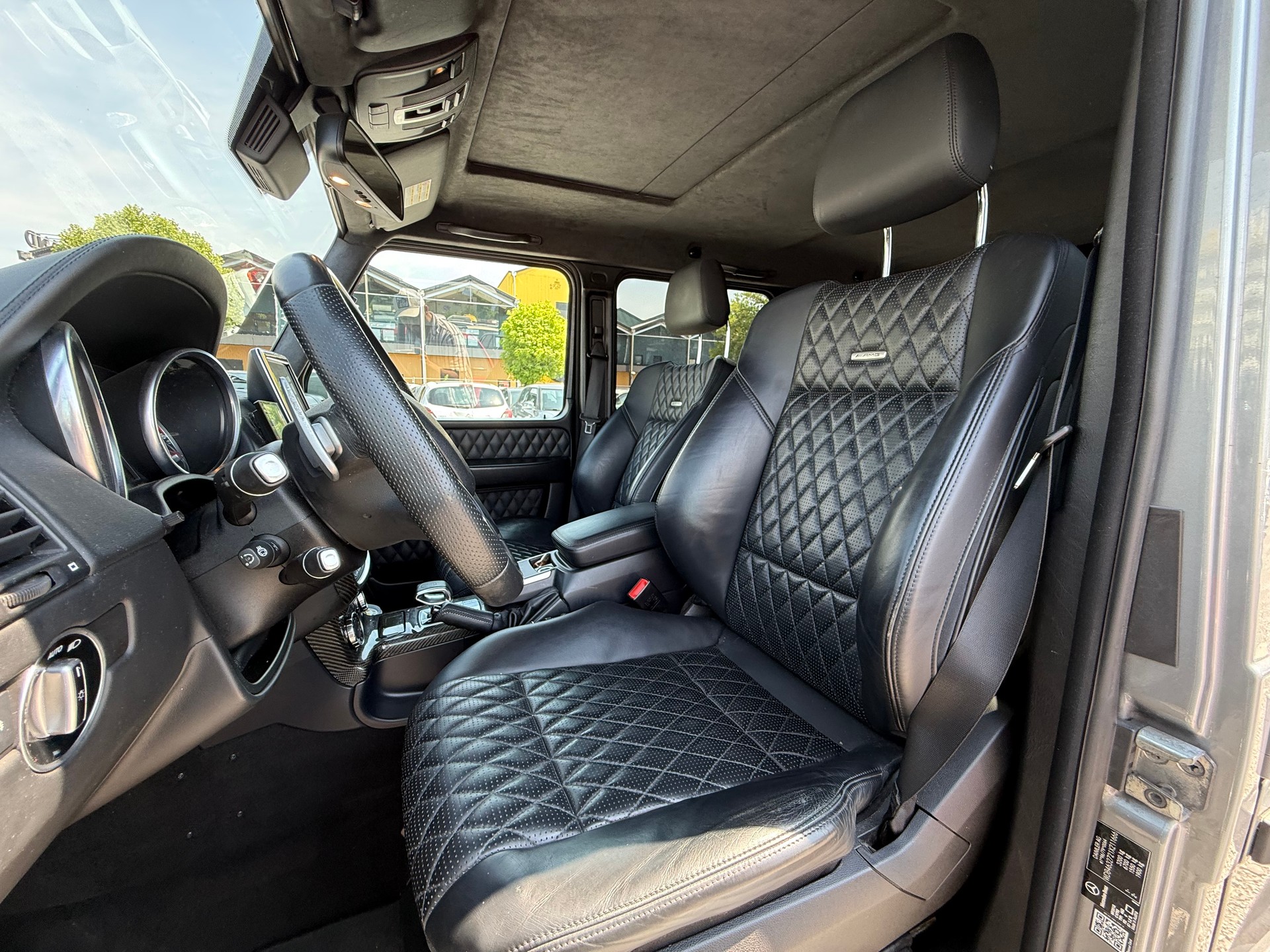 MERCEDES-BENZ G 63 AMG Automatic-image-12