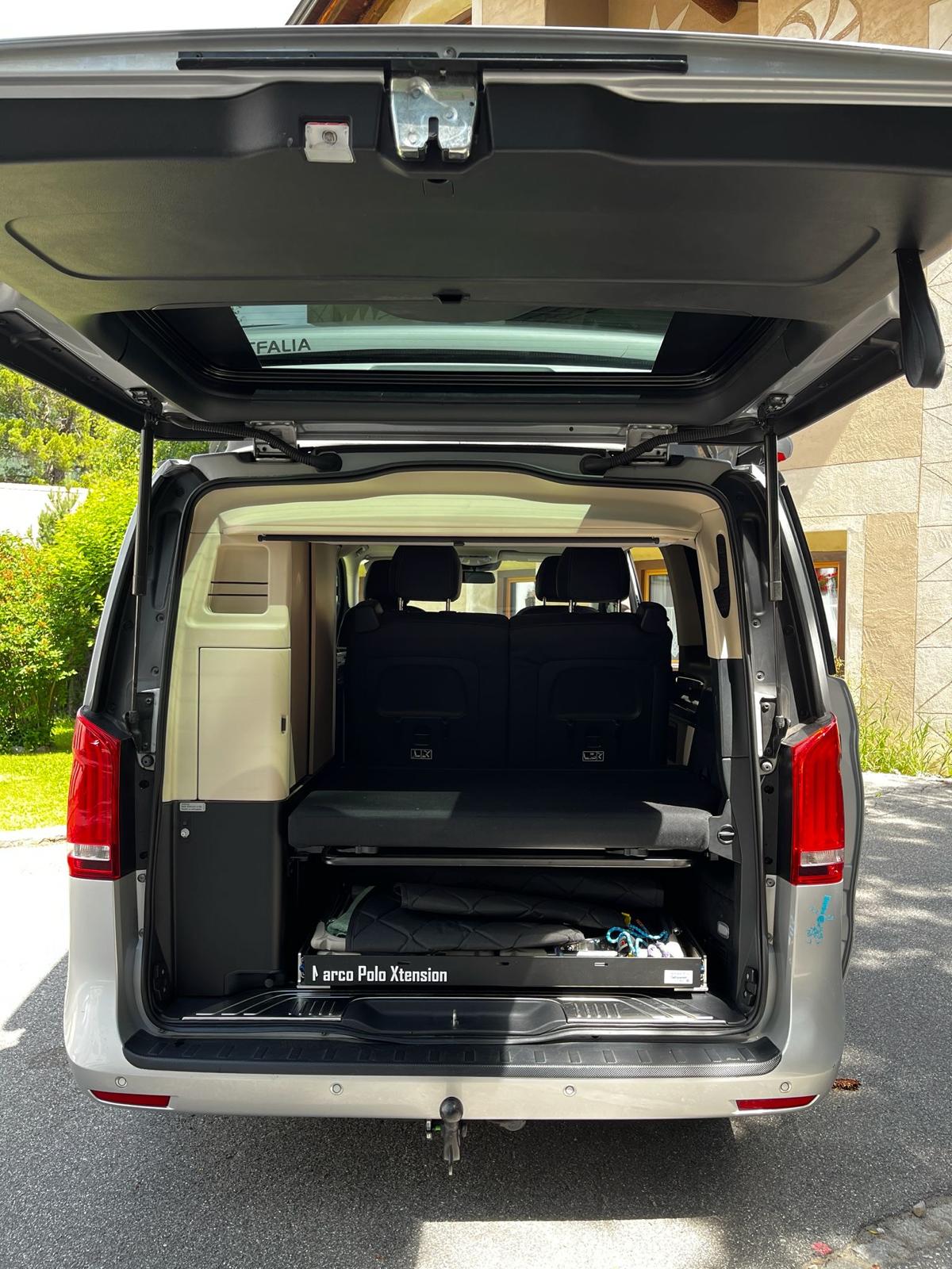 MERCEDES-BENZ 250 d 4matic-image-1