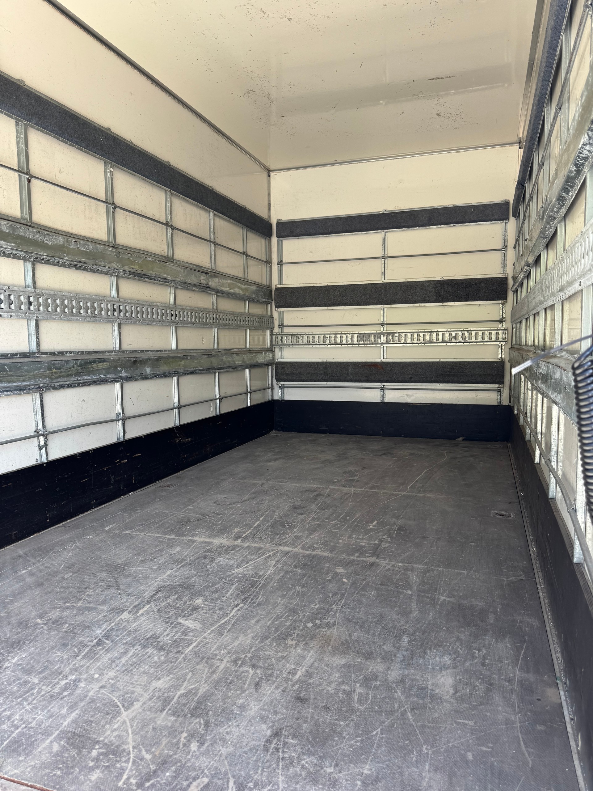 IVECO 35 C 13-image-12