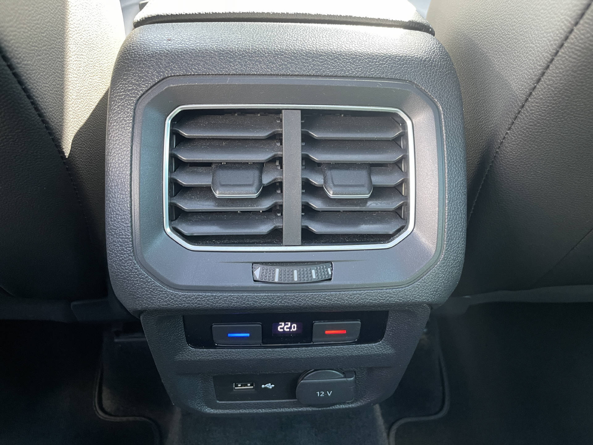 VW Tiguan 2.0 TSI Comfortline DSG 4motion-image-18