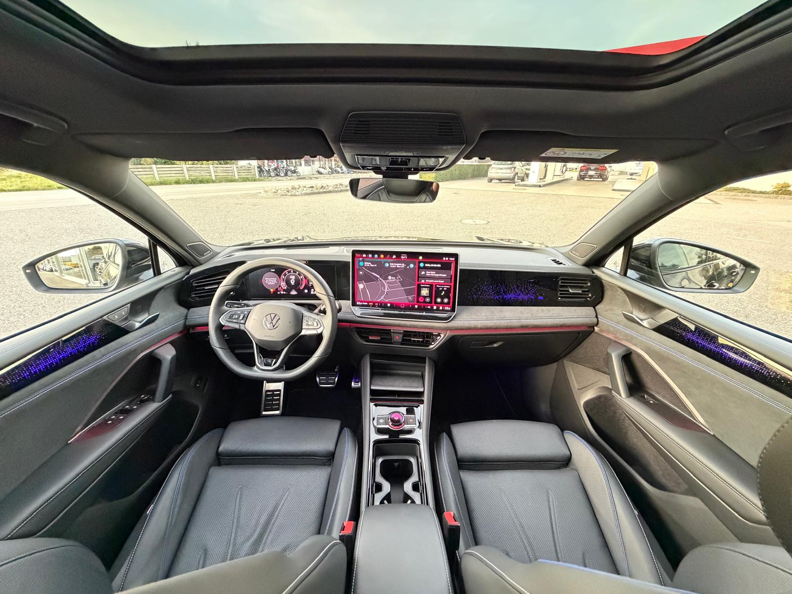 VW Tiguan 2.0 TSI DSG R-Line Plus 4Motion-image-23