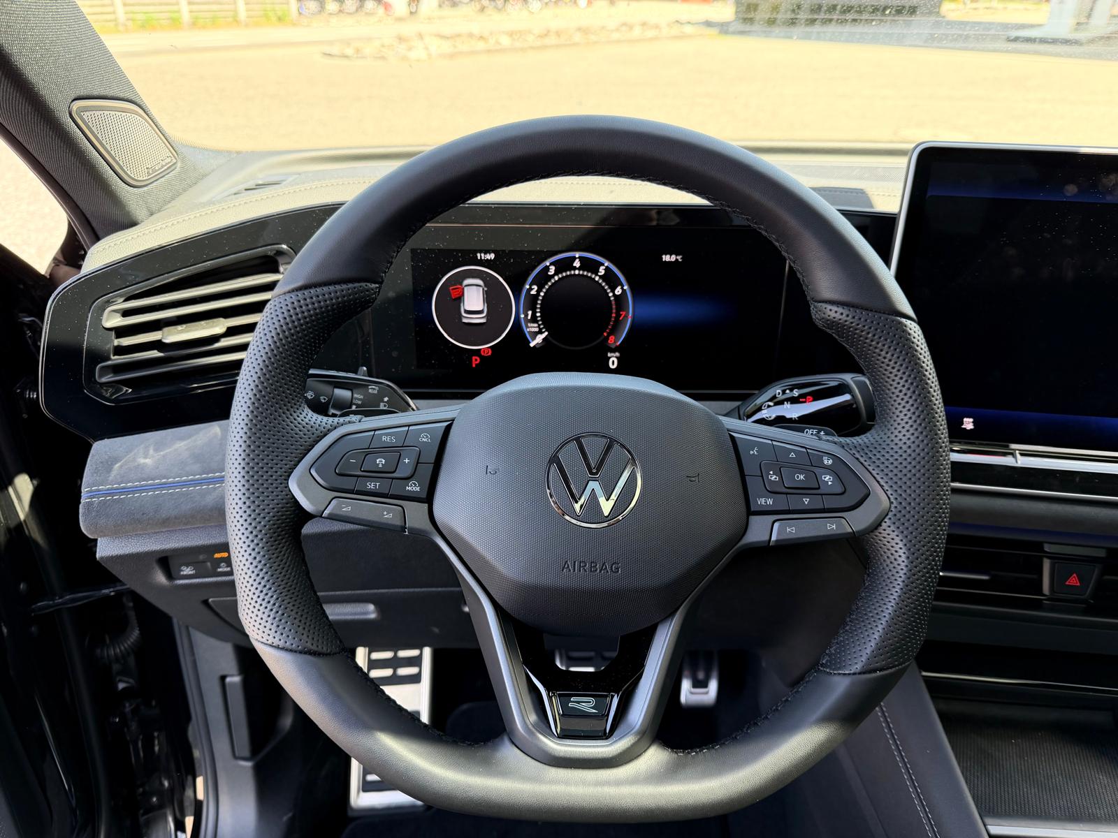 VW Tiguan 2.0 TSI DSG R-Line Plus 4Motion-image-10