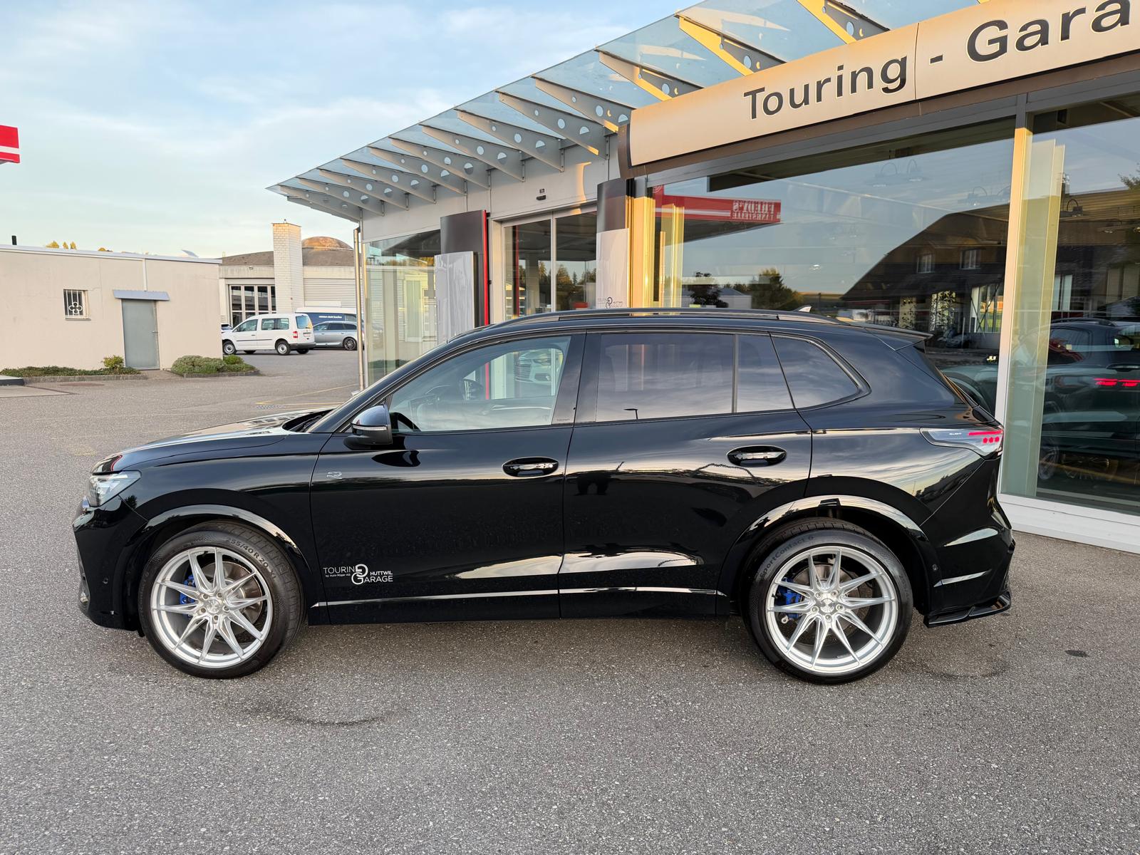 VW Tiguan 2.0 TSI DSG R-Line Plus 4Motion-image-1