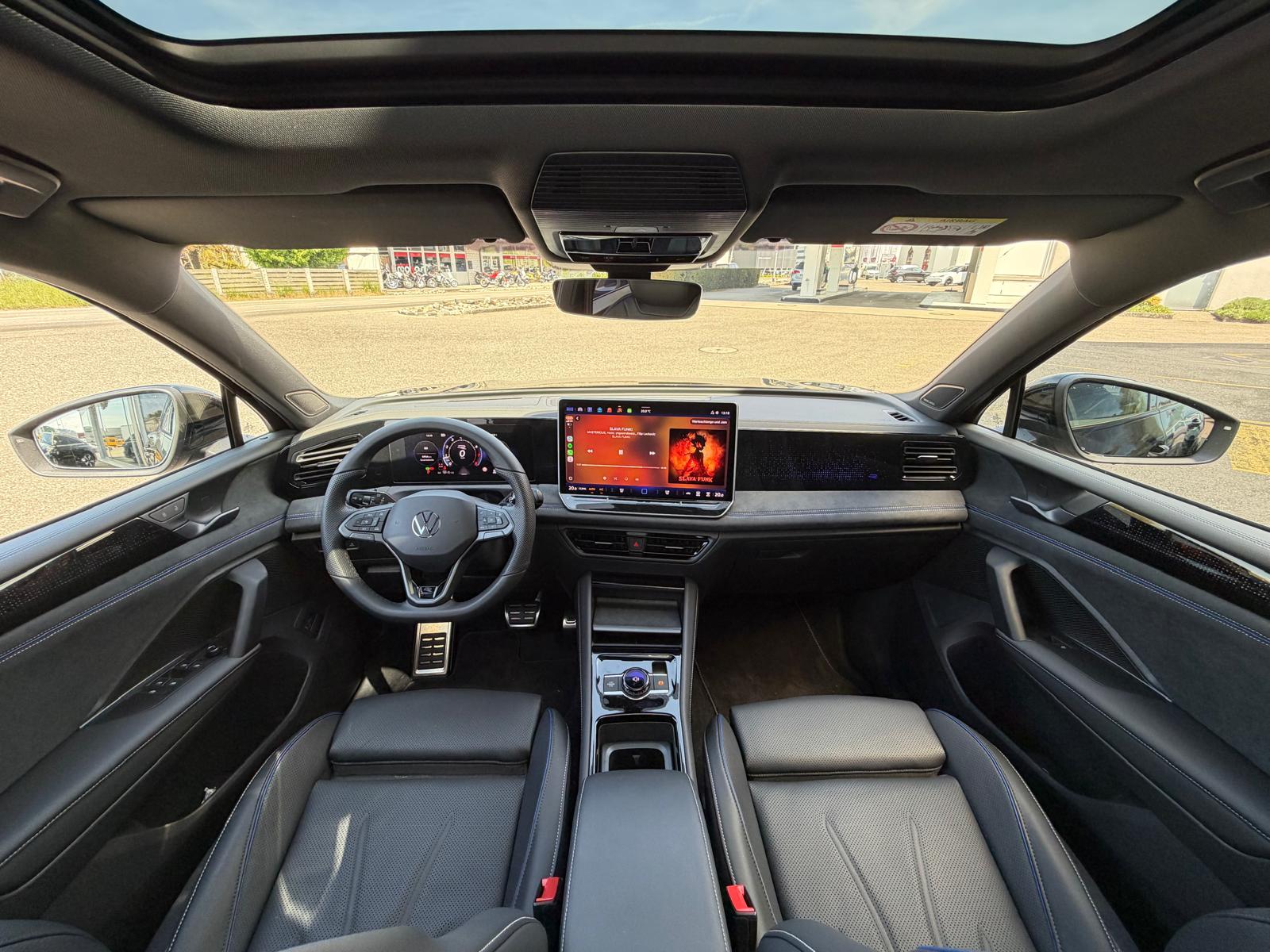 VW Tiguan 2.0 TSI DSG R-Line Plus 4Motion-image-19