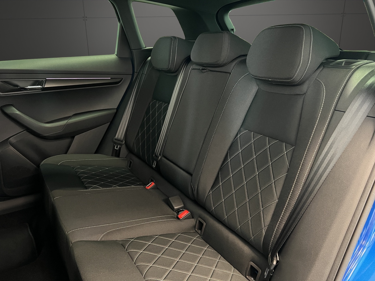 SKODA Karoq 2.0 TSI SportLine 4x4 DSG-image-8