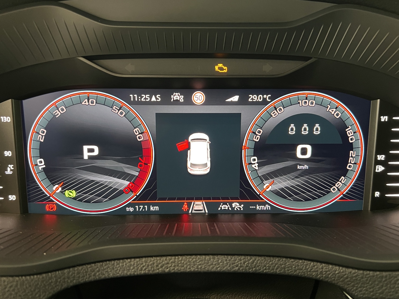 SKODA Karoq 2.0 TSI SportLine 4x4 DSG-image-7