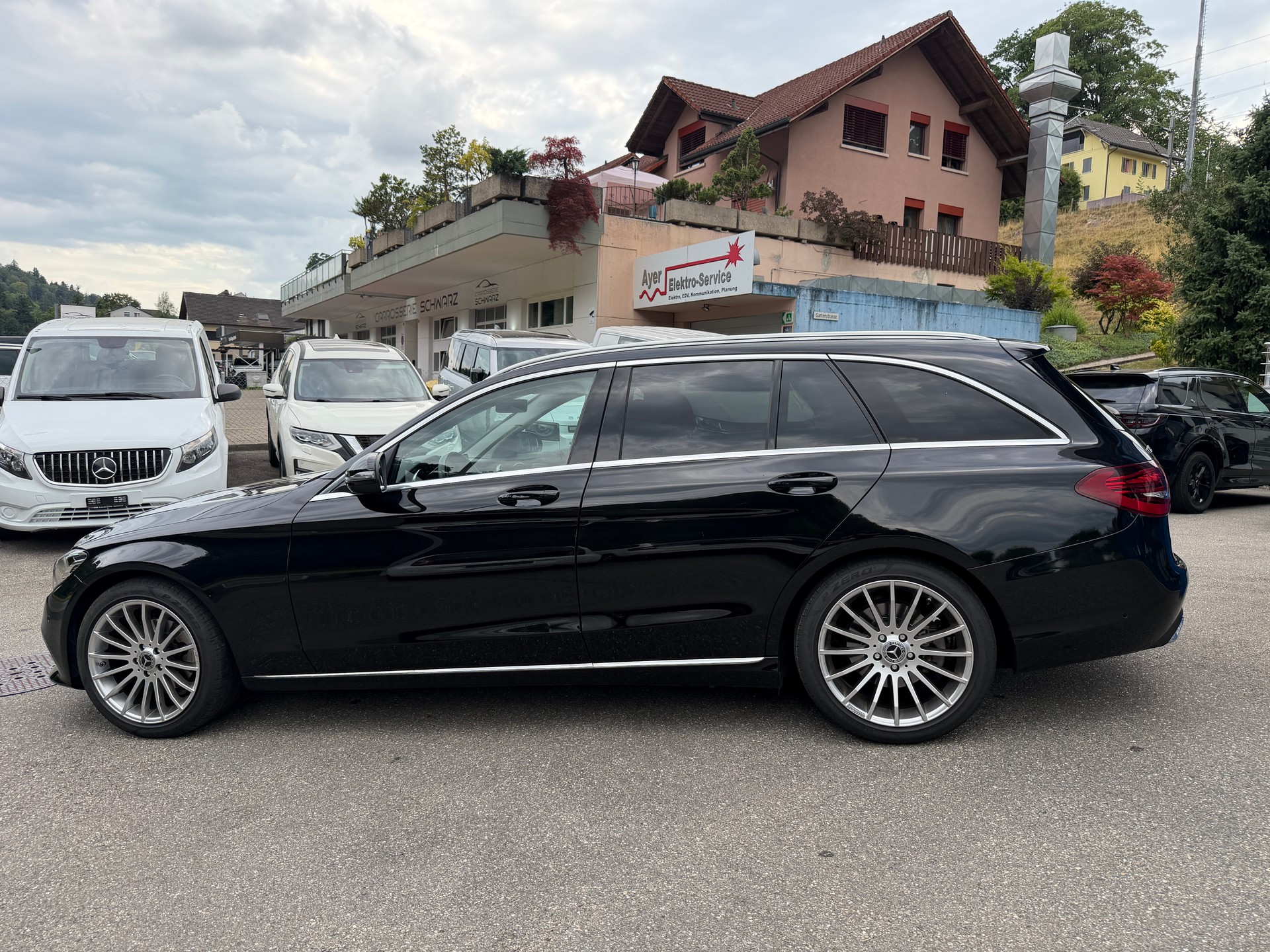 MERCEDES-BENZ C 180 Avantgarde-image-5
