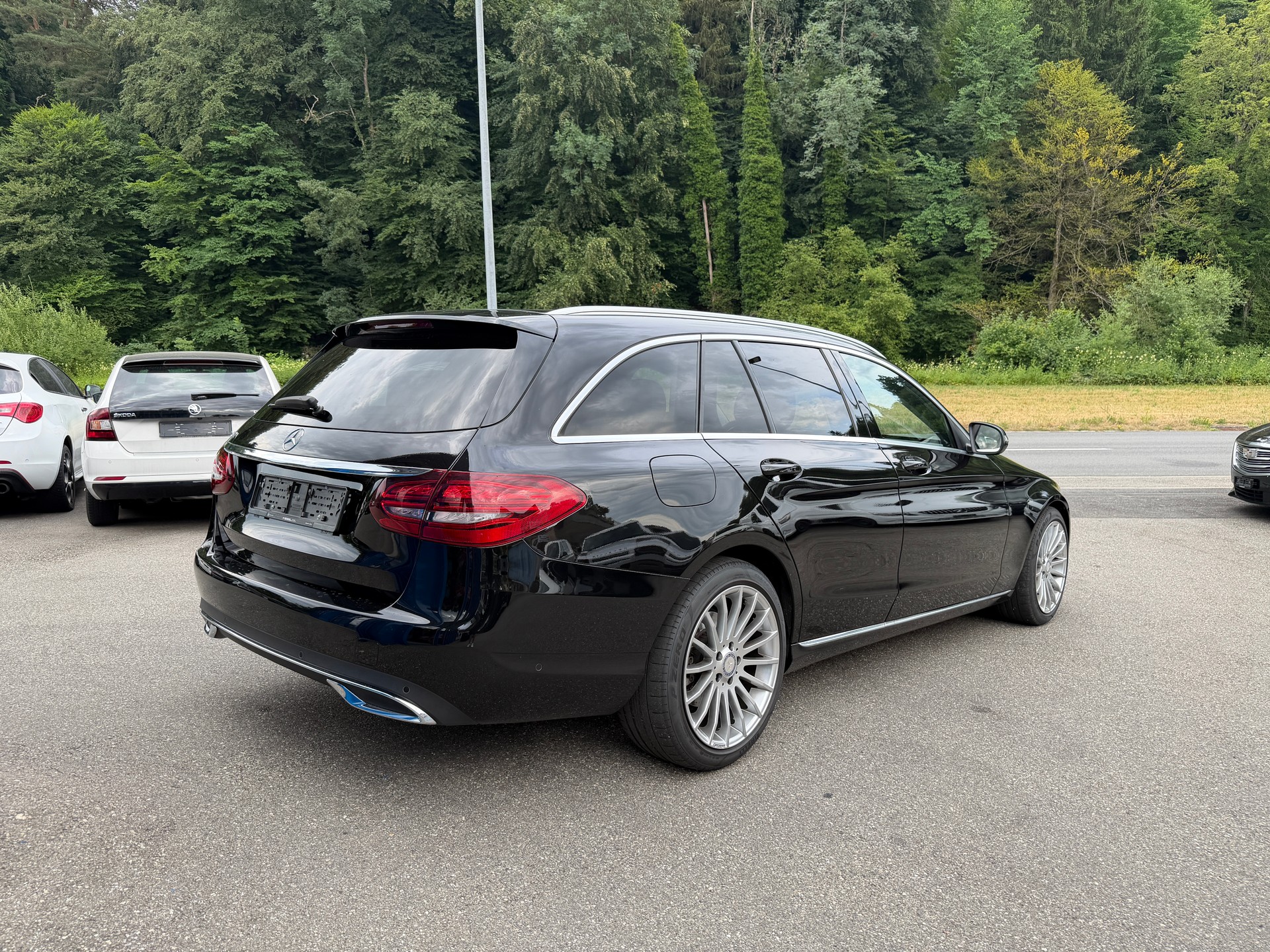 MERCEDES-BENZ C 180 Avantgarde-image-3