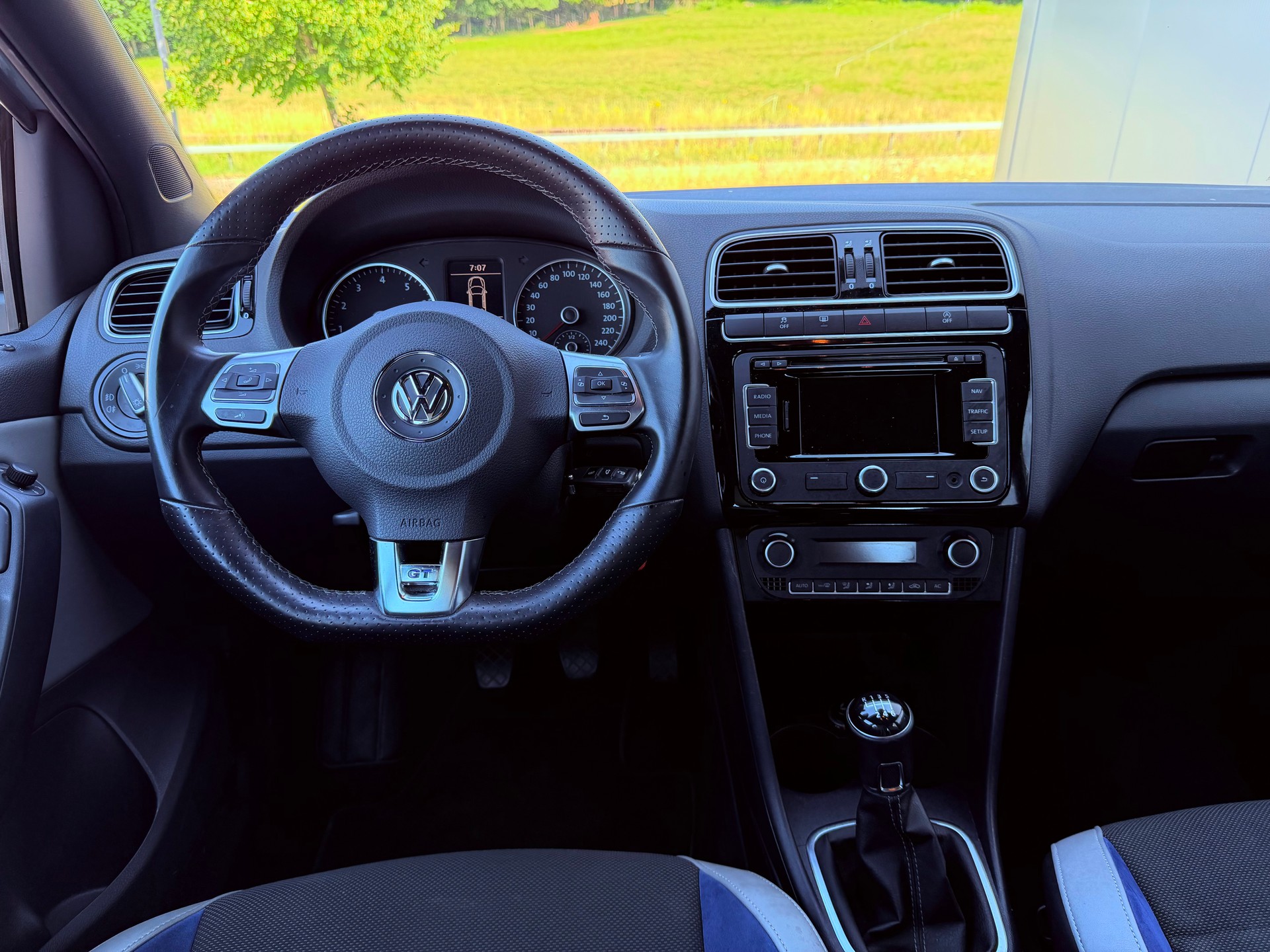 VW Polo 1.4 TSI BlueGT-image-7