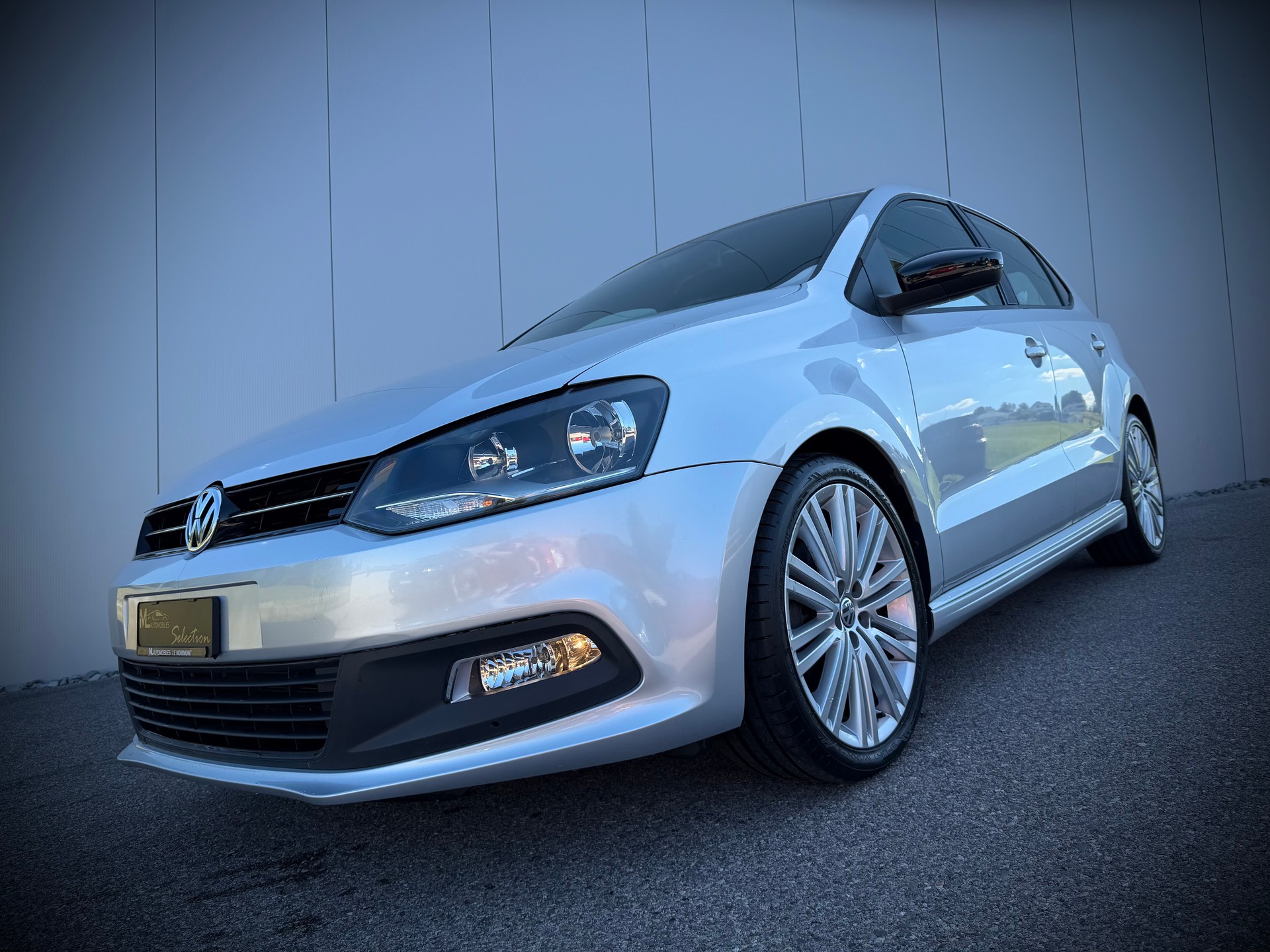 VW Polo 1.4 TSI BlueGT-showroom-element-2