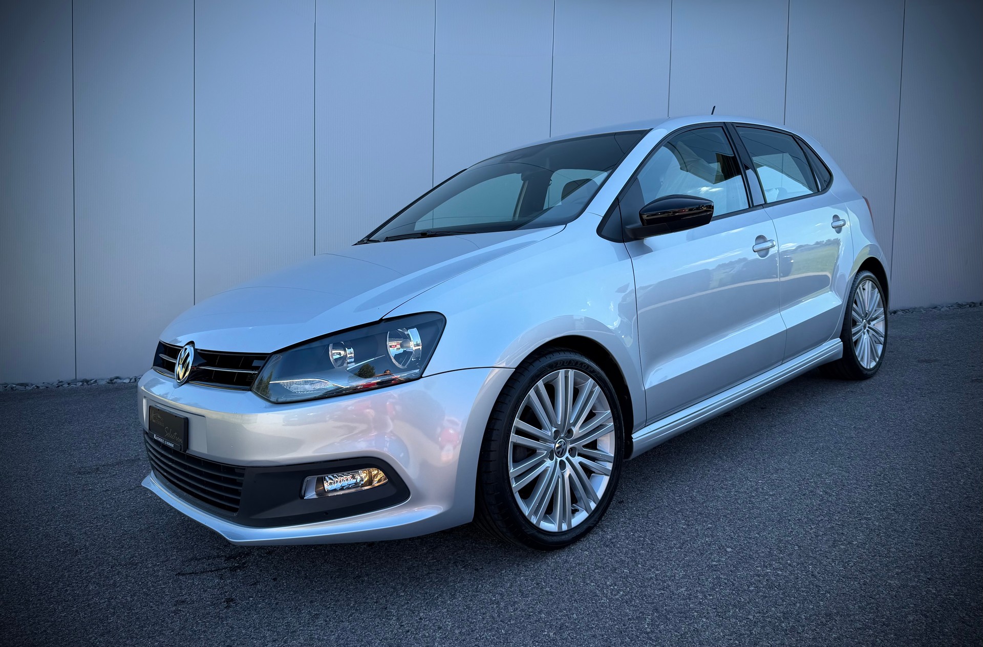 VW Polo 1.4 TSI BlueGT-showroom-element-1