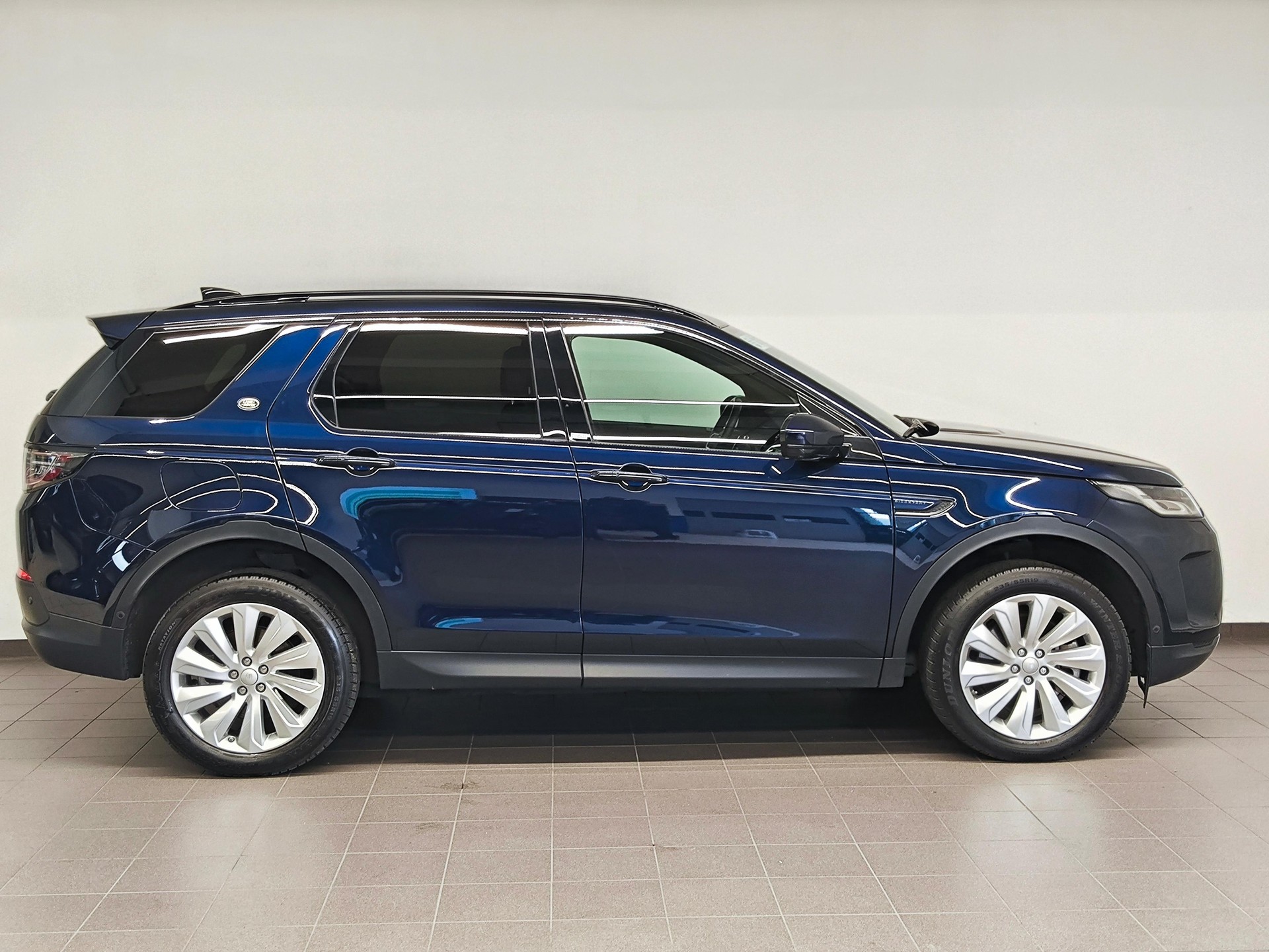 LAND ROVER Discovery Sport 1.5 T 300e SE-image-12