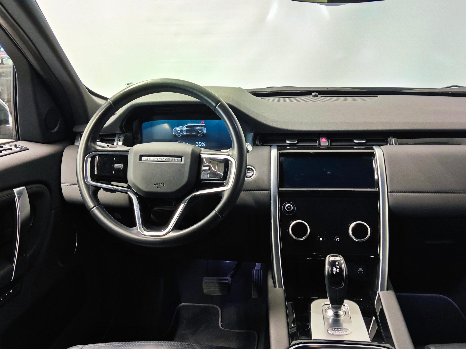 LAND ROVER Discovery Sport 1.5 T 300e SE-image-6