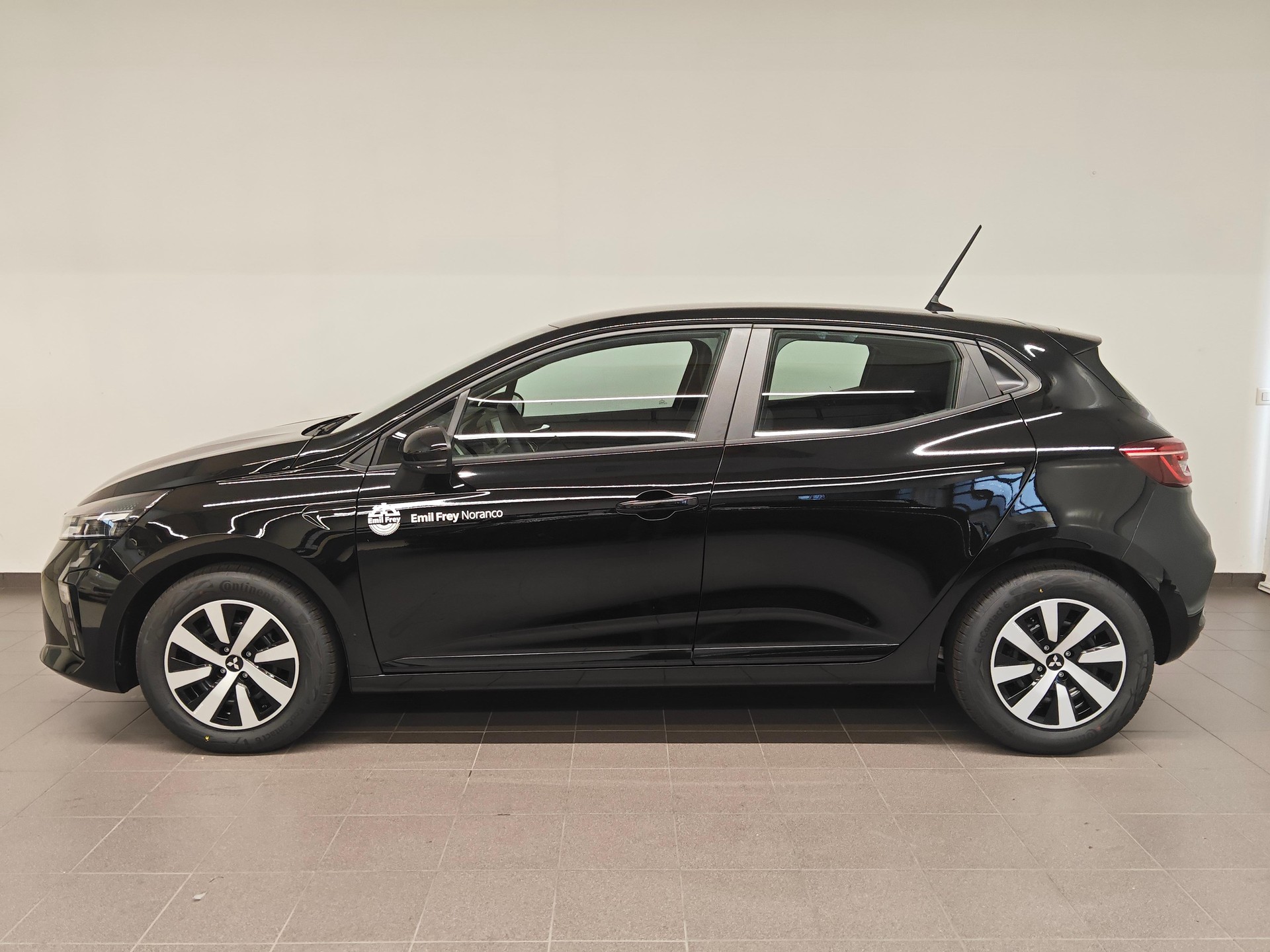 MITSUBISHI Colt 1.0 Invite-image-2
