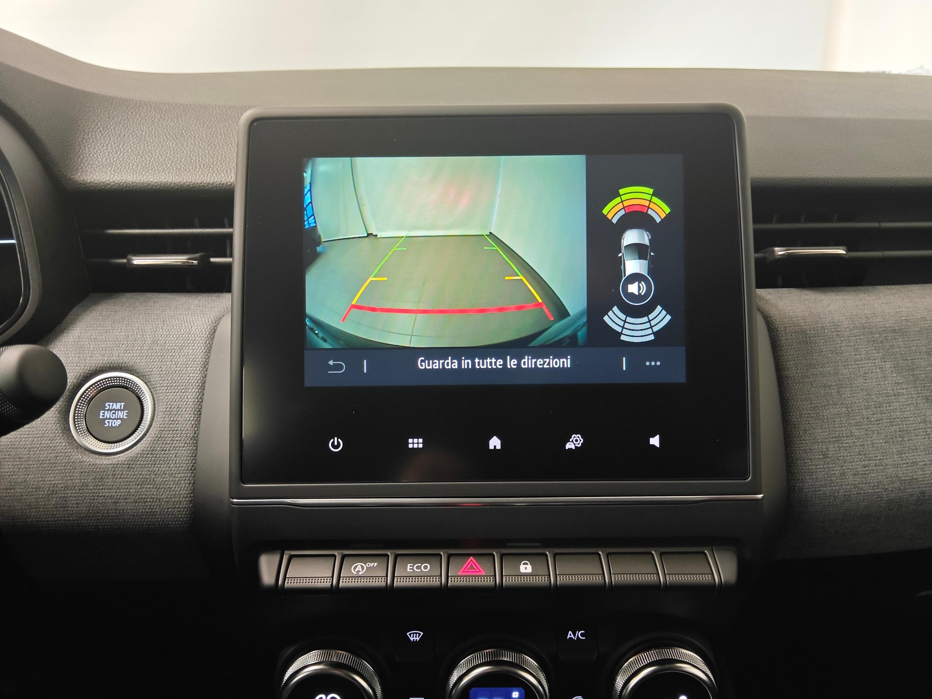 MITSUBISHI Colt 1.0 Invite-image-8
