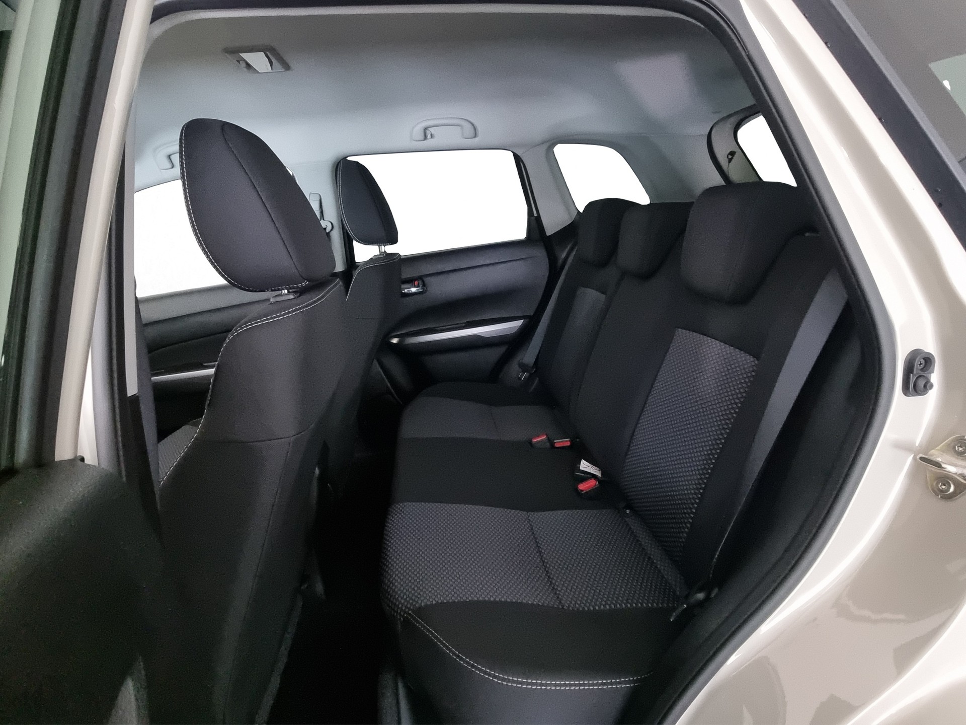 SUZUKI Vitara 1.4 Compact+ Hyb. 4x4 AT-image-6