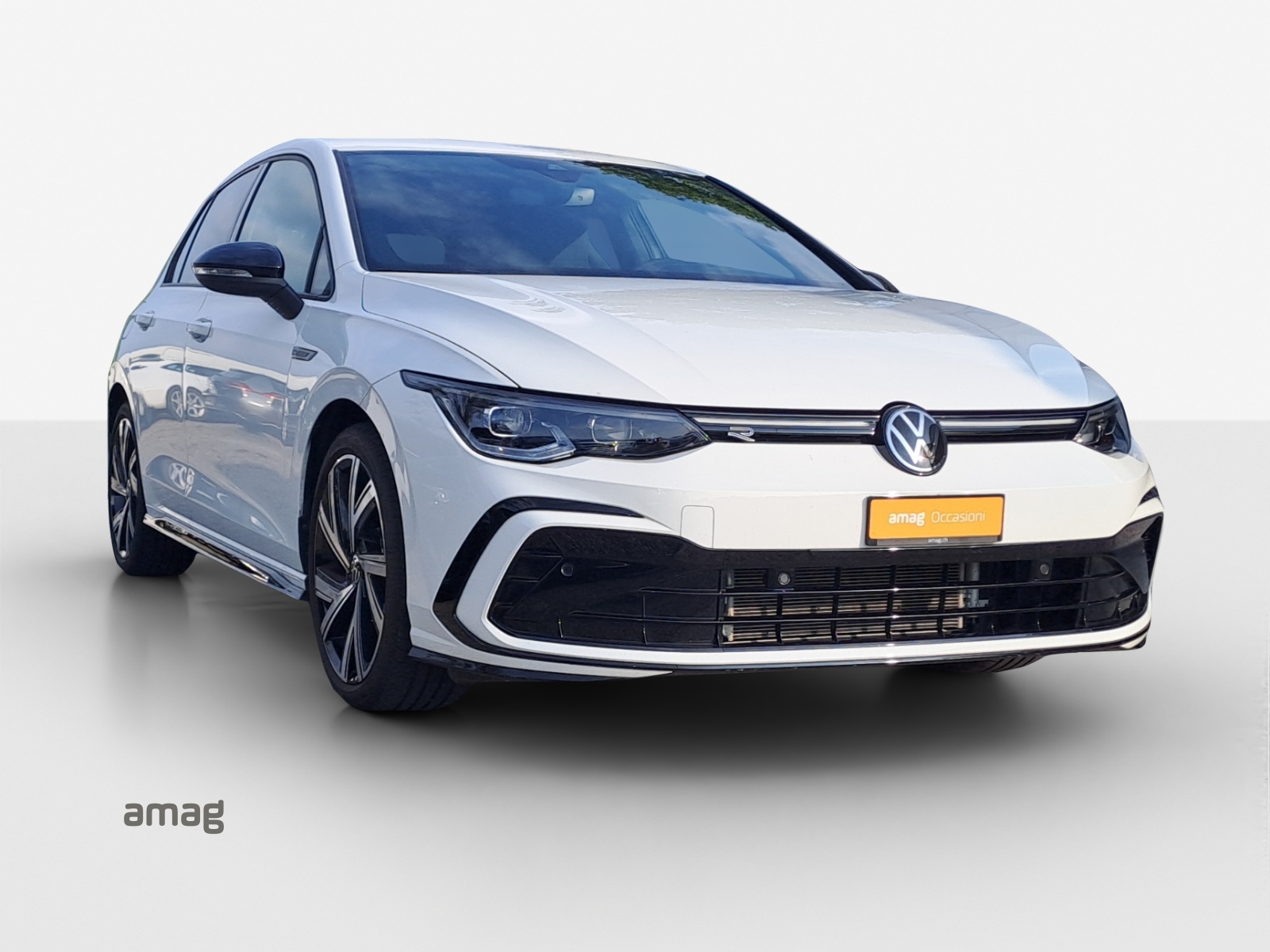 VW Golf 1.5 eTSI mHEV ACT R-Line 75 Edition DSG-image-5