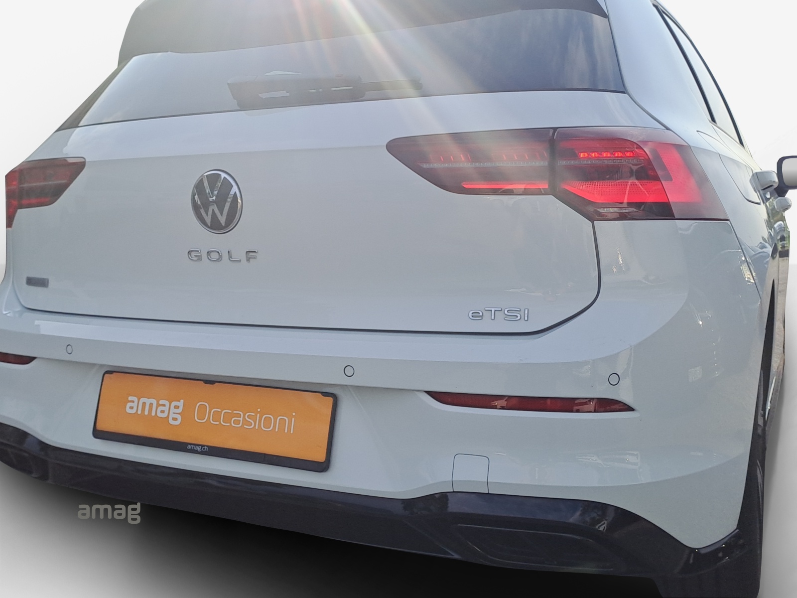 VW Golf 1.5 eTSI mHEV ACT R-Line 75 Edition DSG-image-15