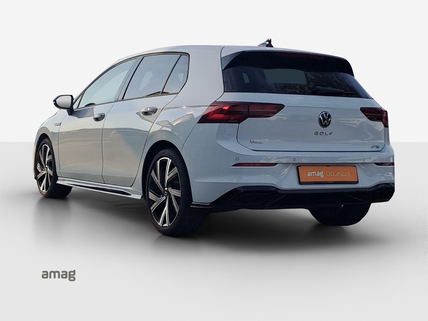 VW Golf 1.5 eTSI mHEV ACT R-Line 75 Edition DSG-showroom-element-2