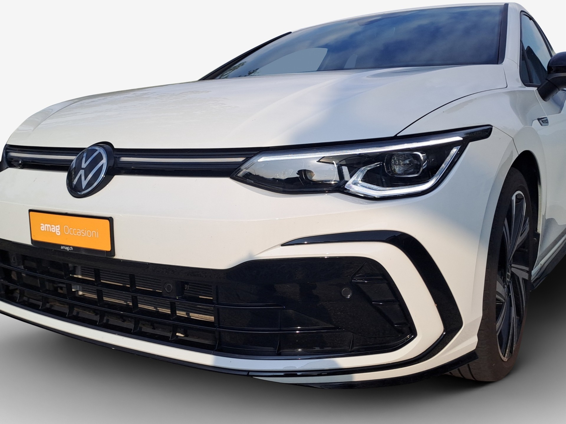 VW Golf 1.5 eTSI mHEV ACT R-Line 75 Edition DSG-image-14