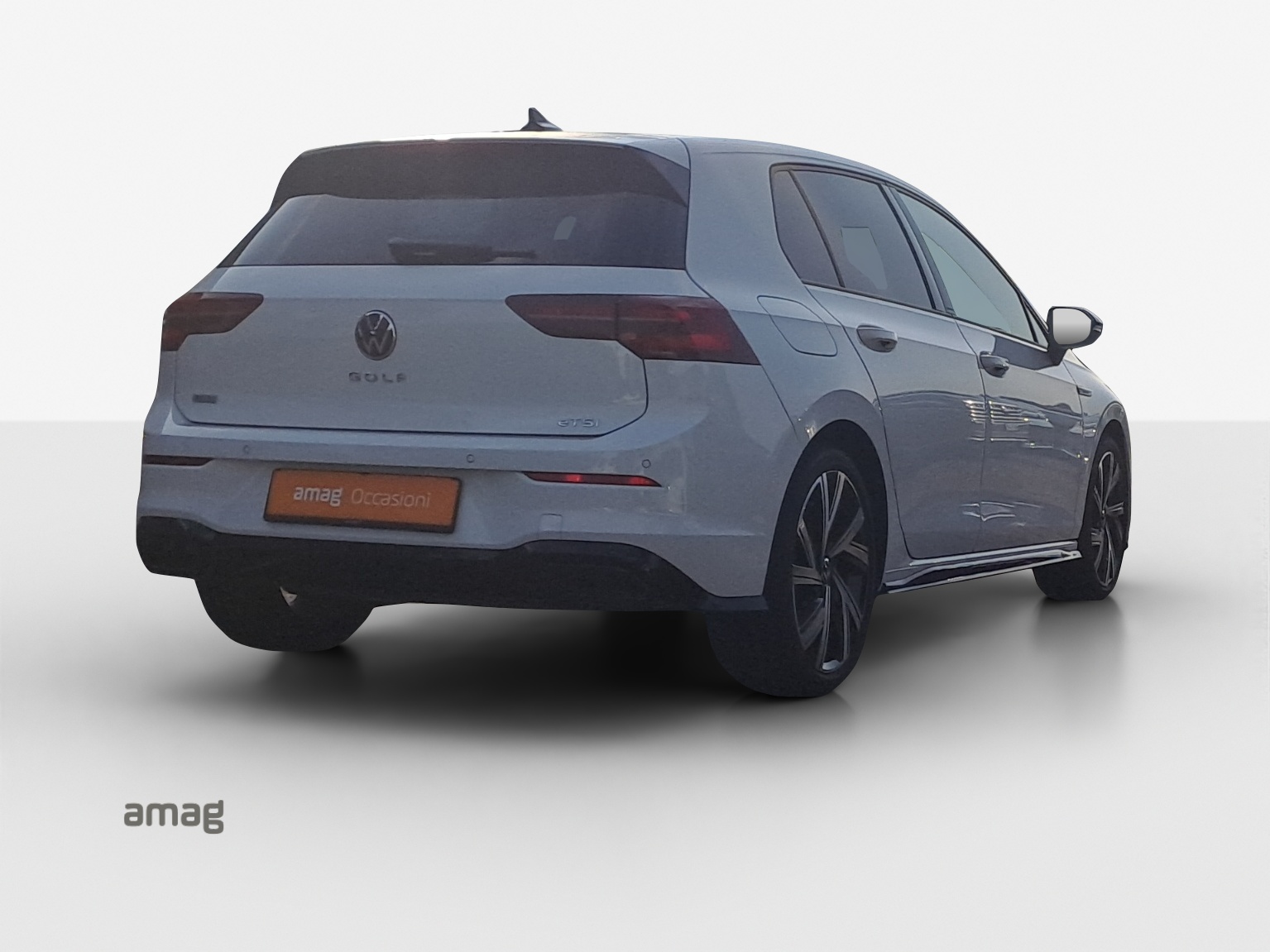 VW Golf 1.5 eTSI mHEV ACT R-Line 75 Edition DSG-image-4