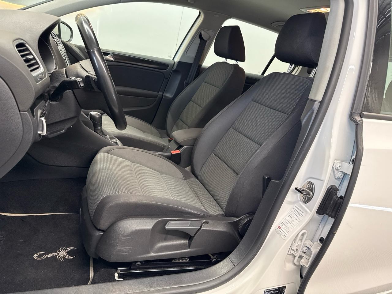 VW Golf 1.4 TSI Trendline DSG-image-3