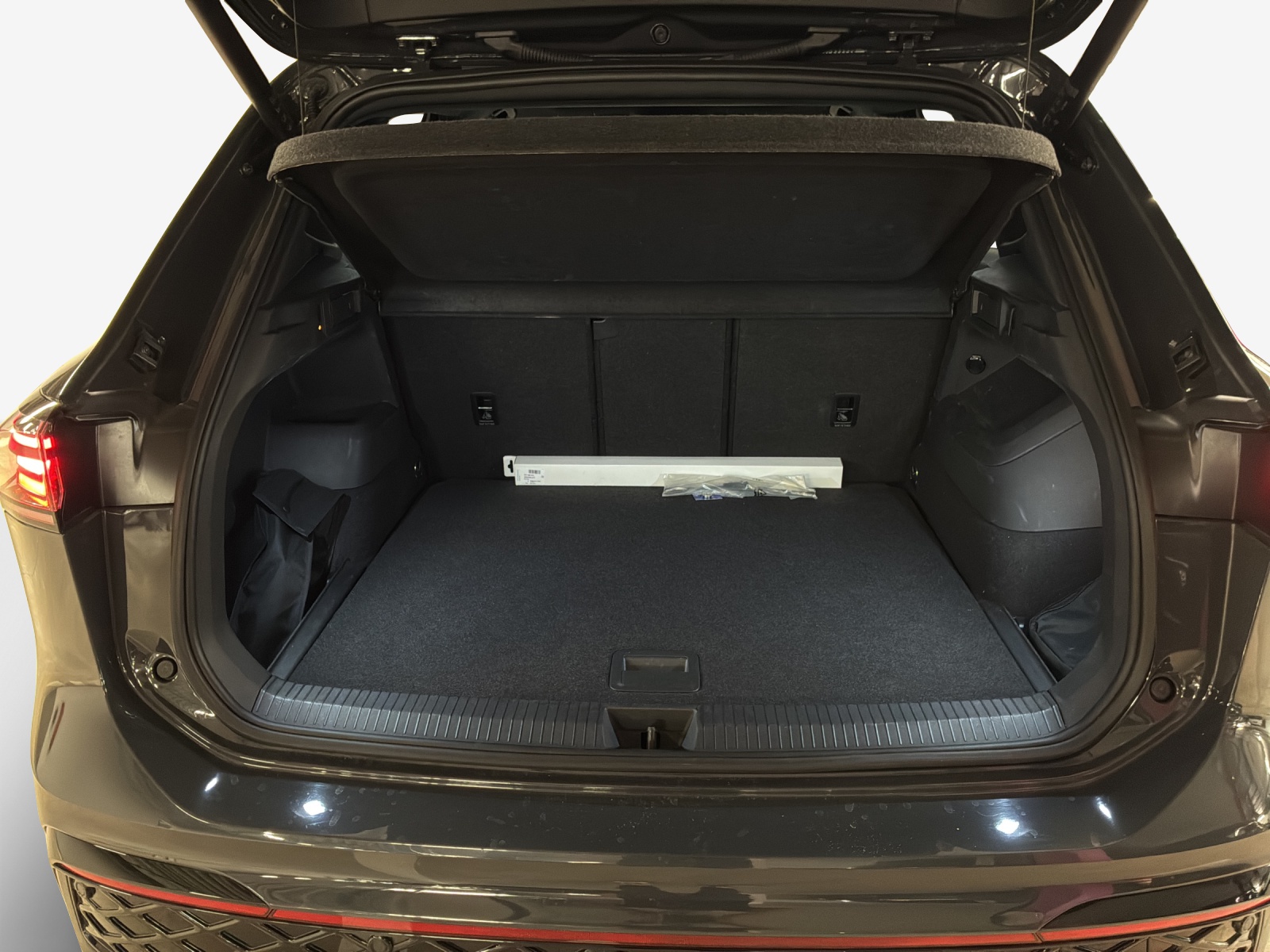 VW Tiguan 2.0 TSI DSG R-Line 4Motion-image-12