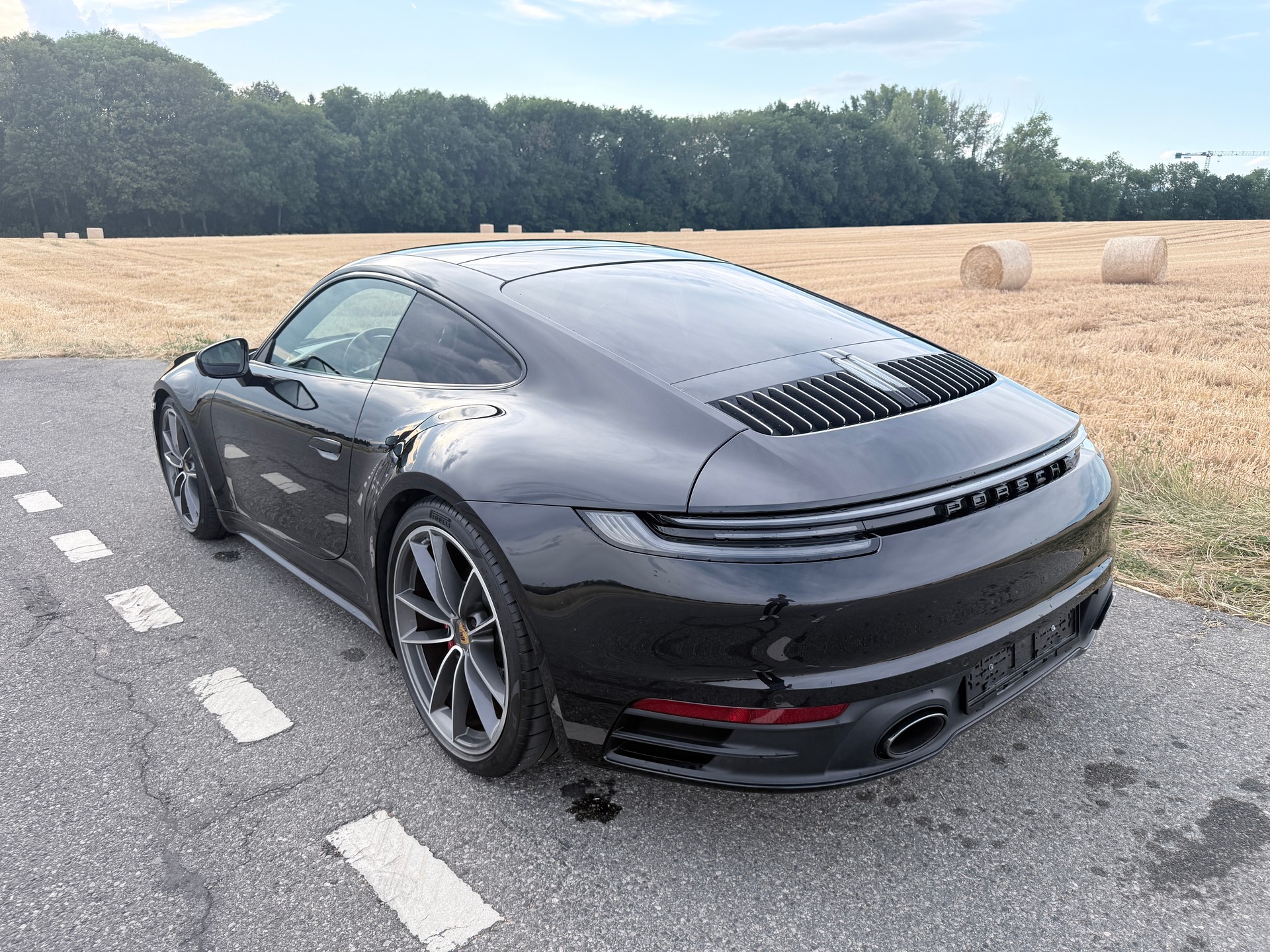 PORSCHE 911 Carrera 4S-image-5