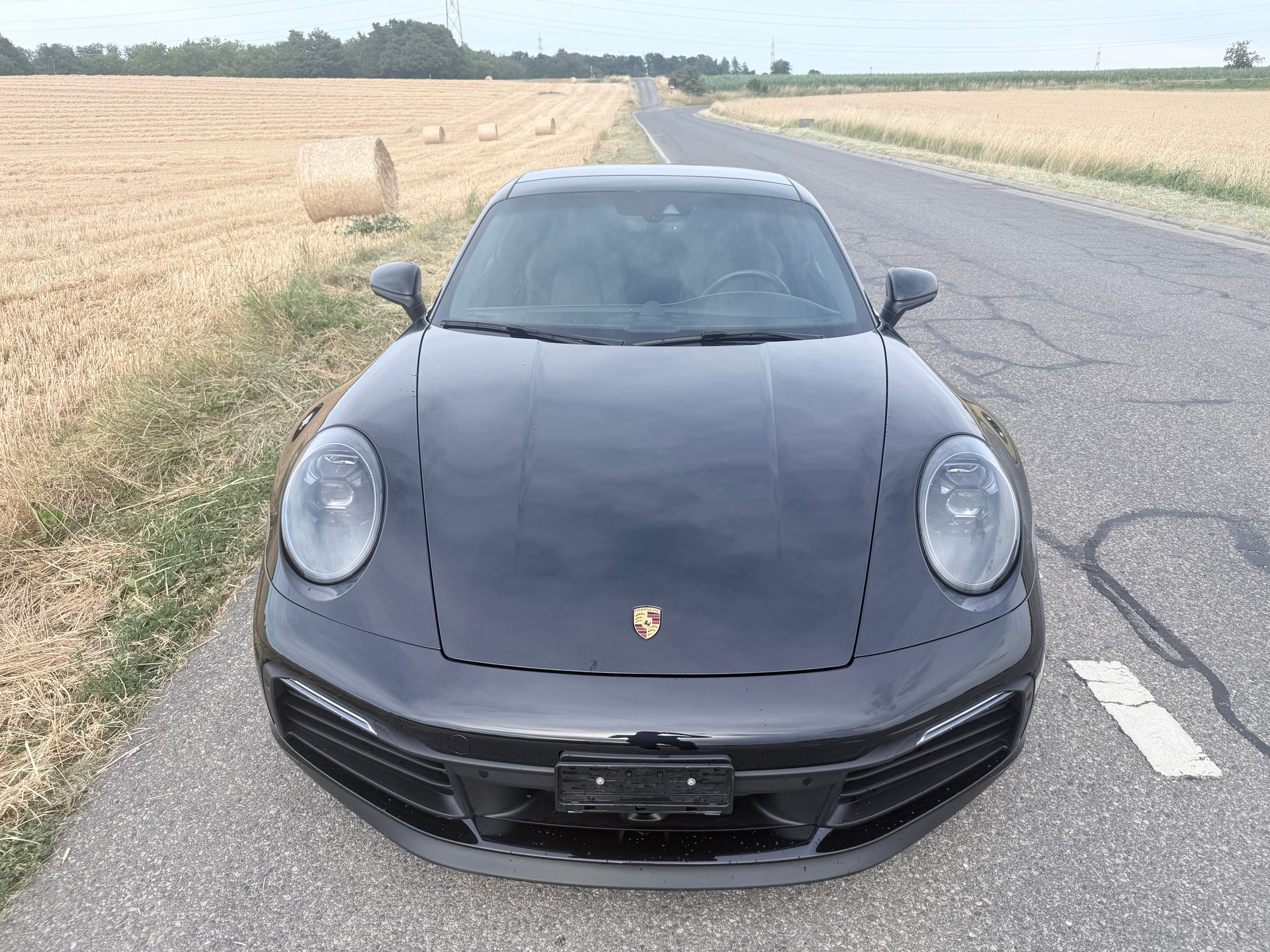 PORSCHE 911 Carrera 4S-image-4