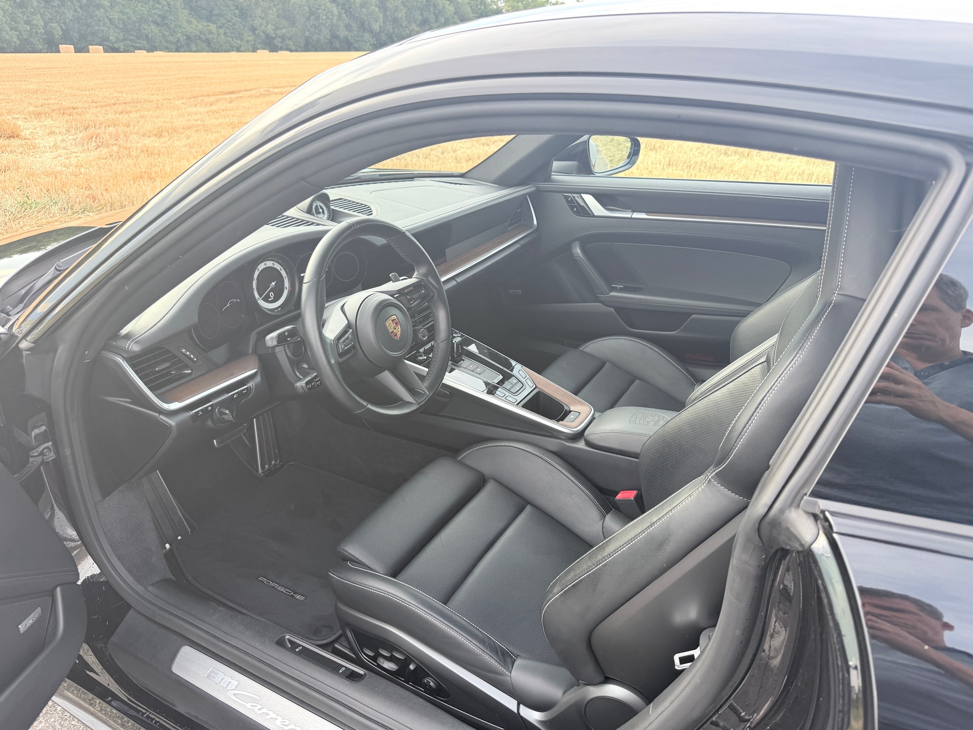 PORSCHE 911 Carrera 4S-image-10