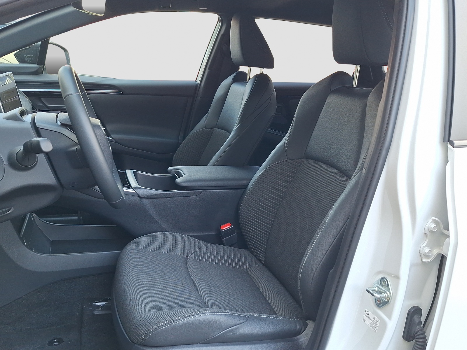 TOYOTA bZ4X Style AWD-image-9