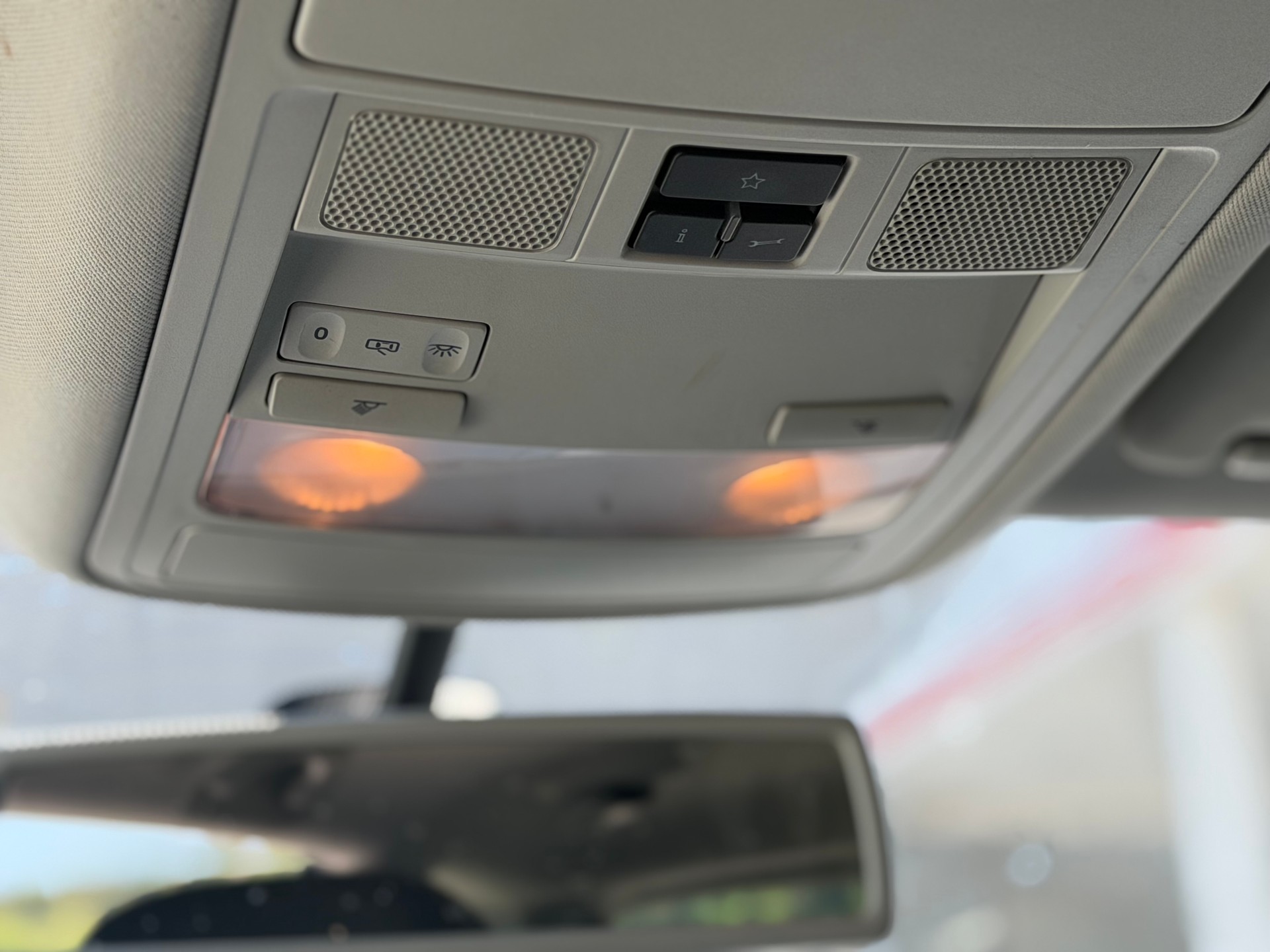 VW Touran 1.6 TDI BlueMotion Technology Cup-image-5