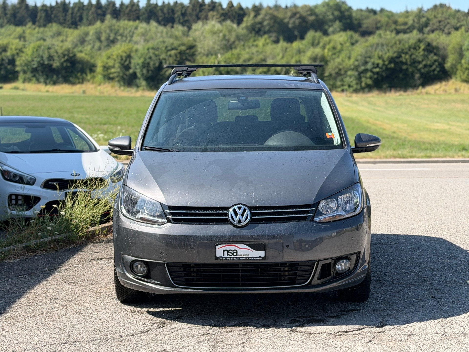 VW Touran 1.6 TDI BlueMotion Technology Cup-image-1