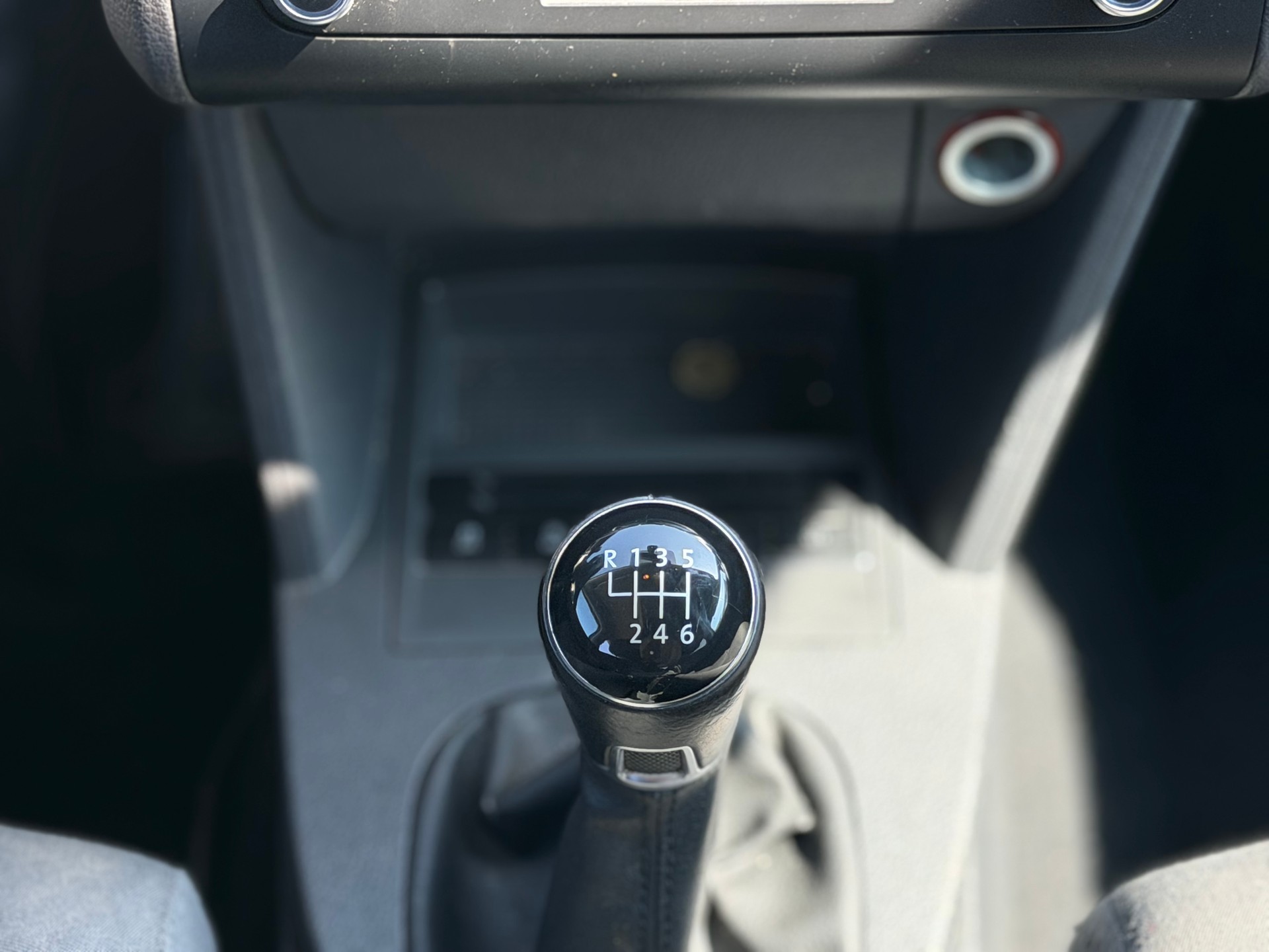 VW Touran 1.6 TDI BlueMotion Technology Cup-image-10