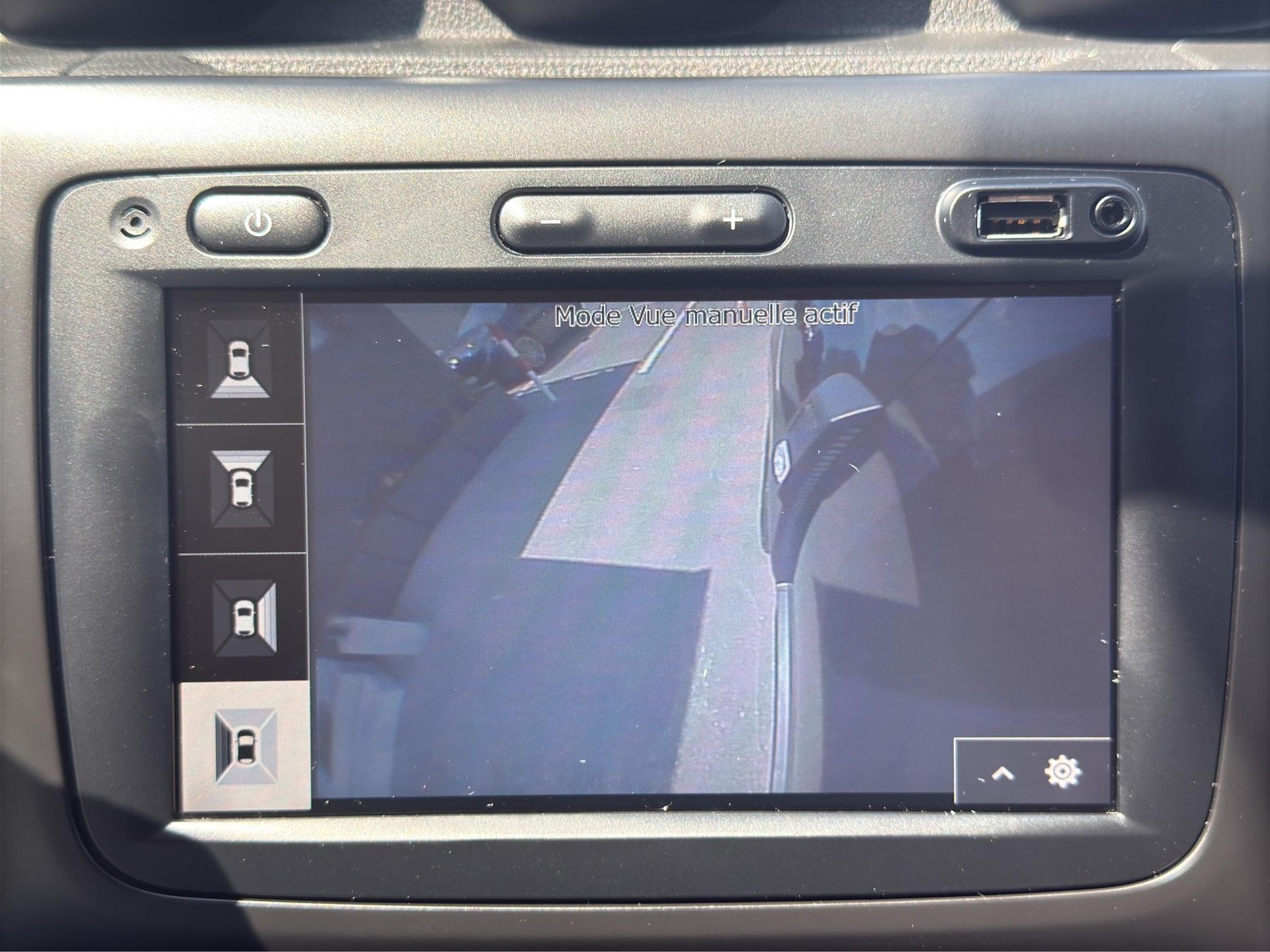 DACIA Duster 1.3 TCe Prestige 4WD-image-23