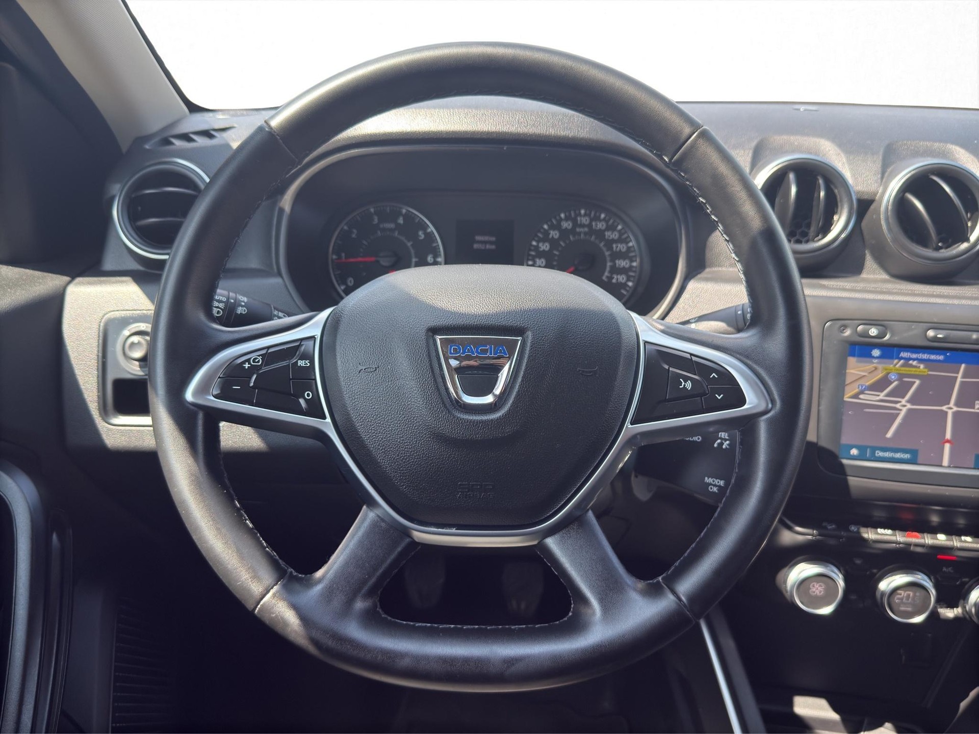 DACIA Duster 1.3 TCe Prestige 4WD-image-18
