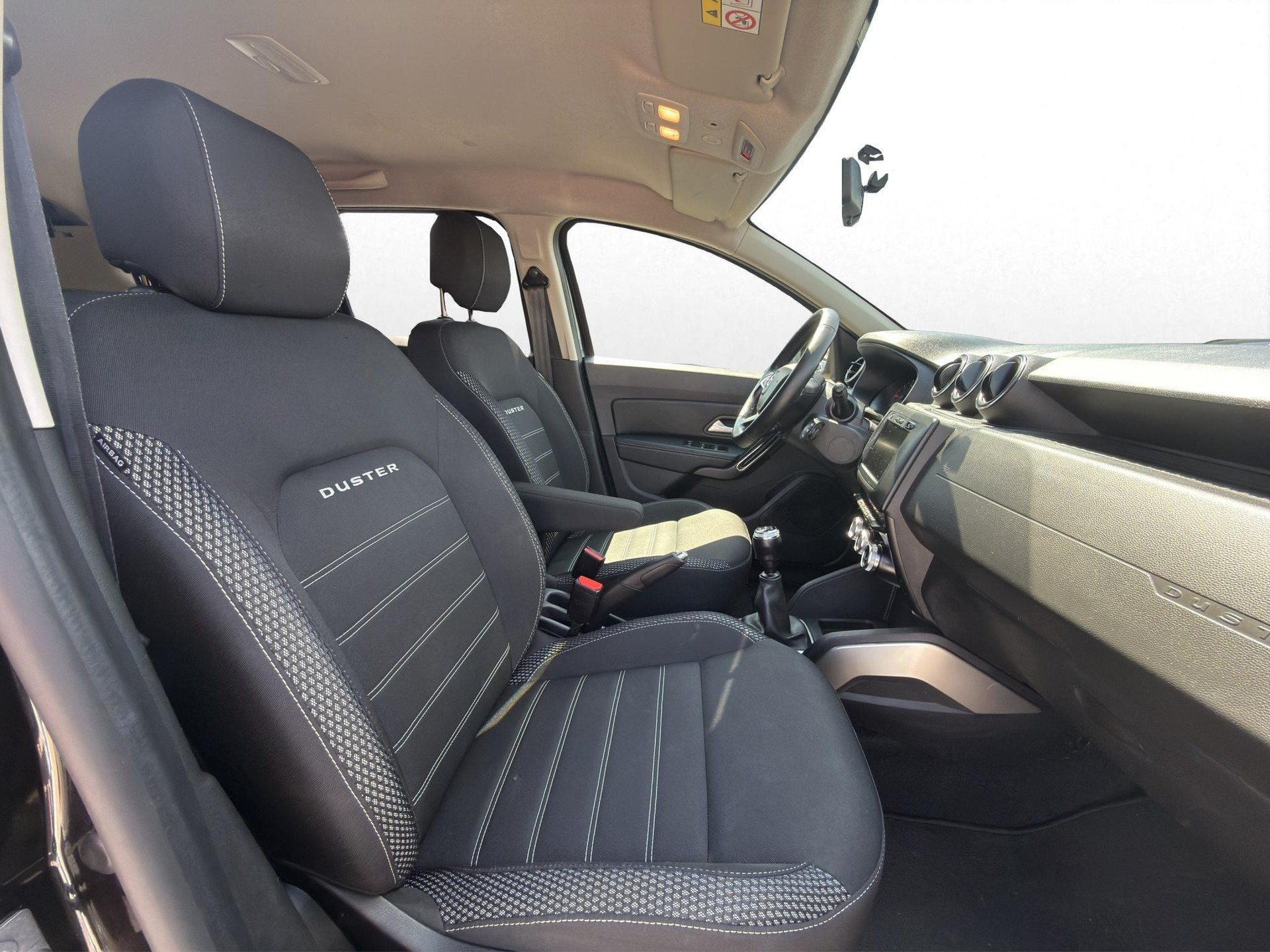DACIA Duster 1.3 TCe Prestige 4WD-image-14