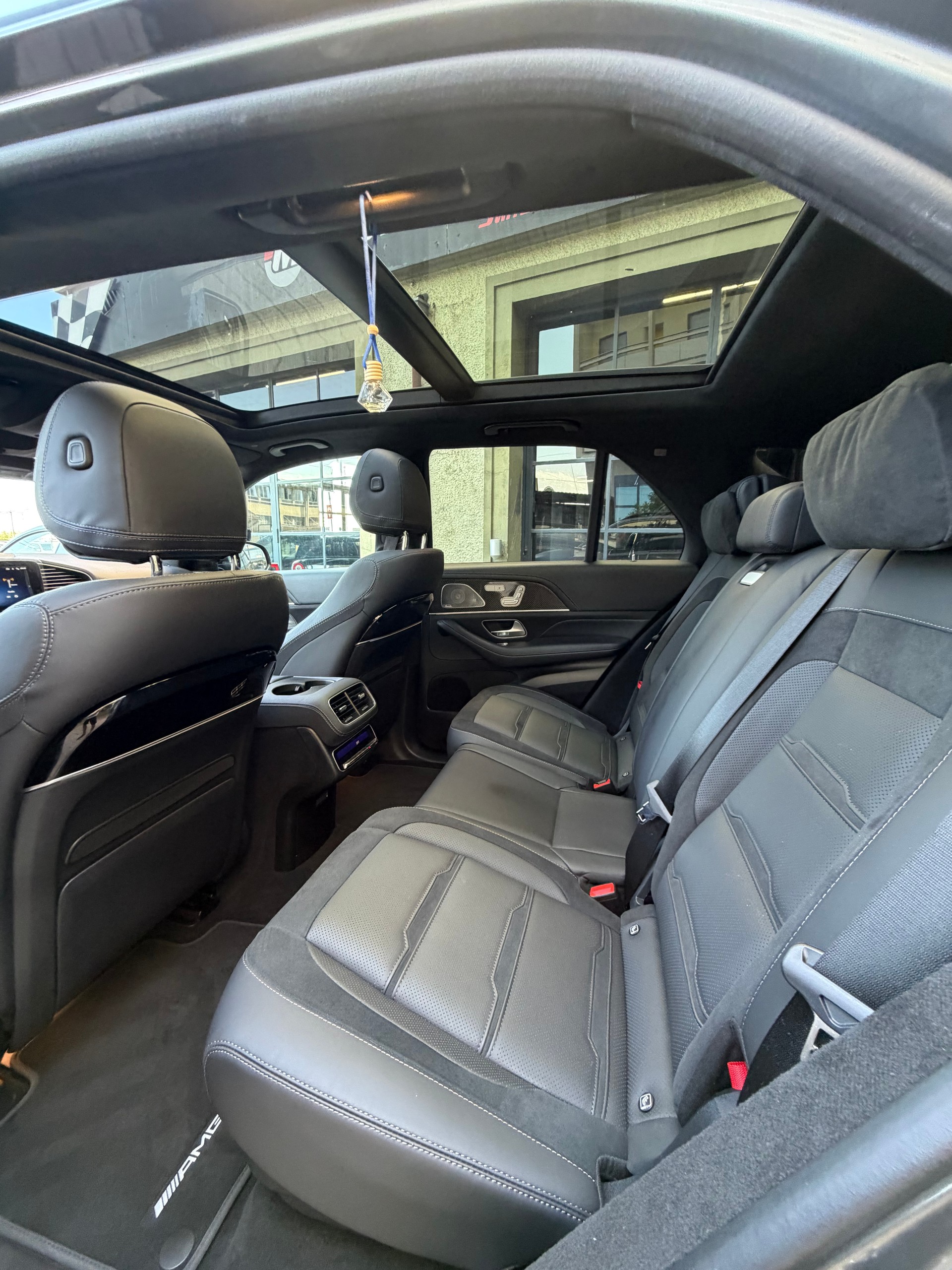 MERCEDES-BENZ GLE 63 S AMG 4Matic+ 9G-Speedshift-image-6