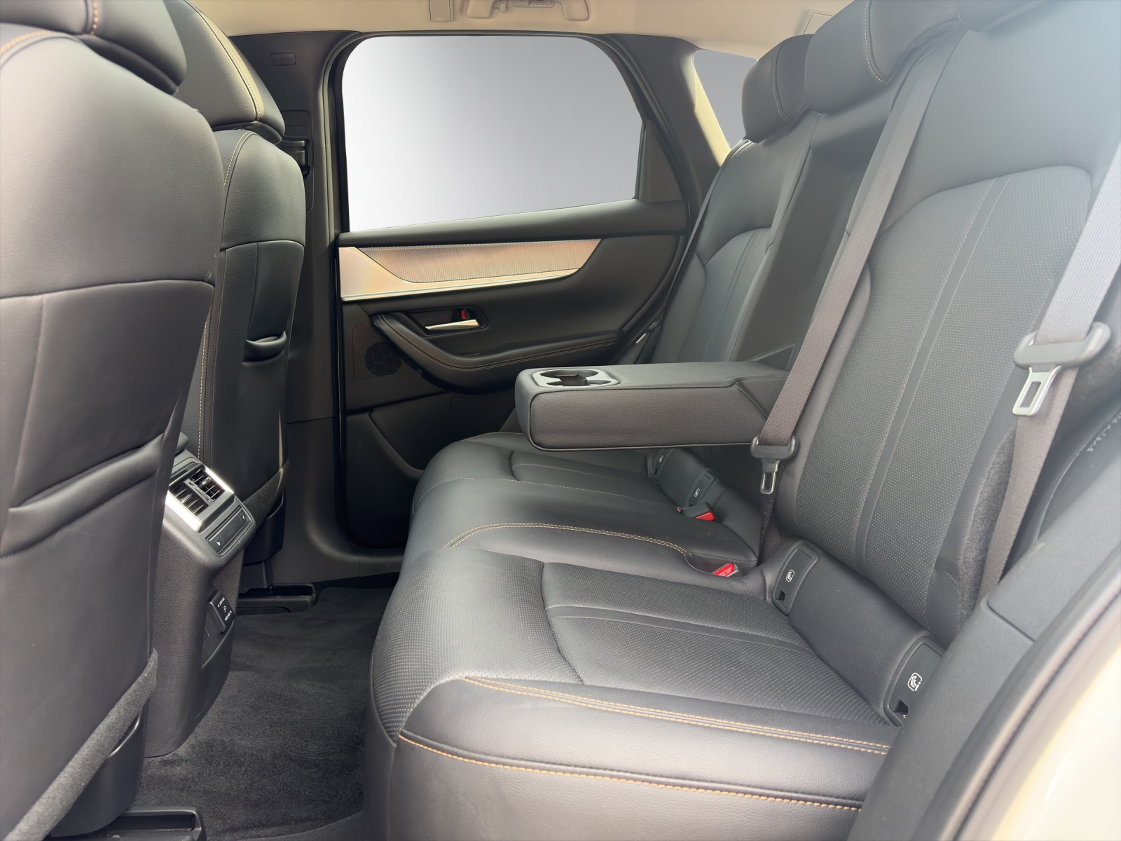 MAZDA CX-60 e-Sky. 327 Hom. AWD-image-7