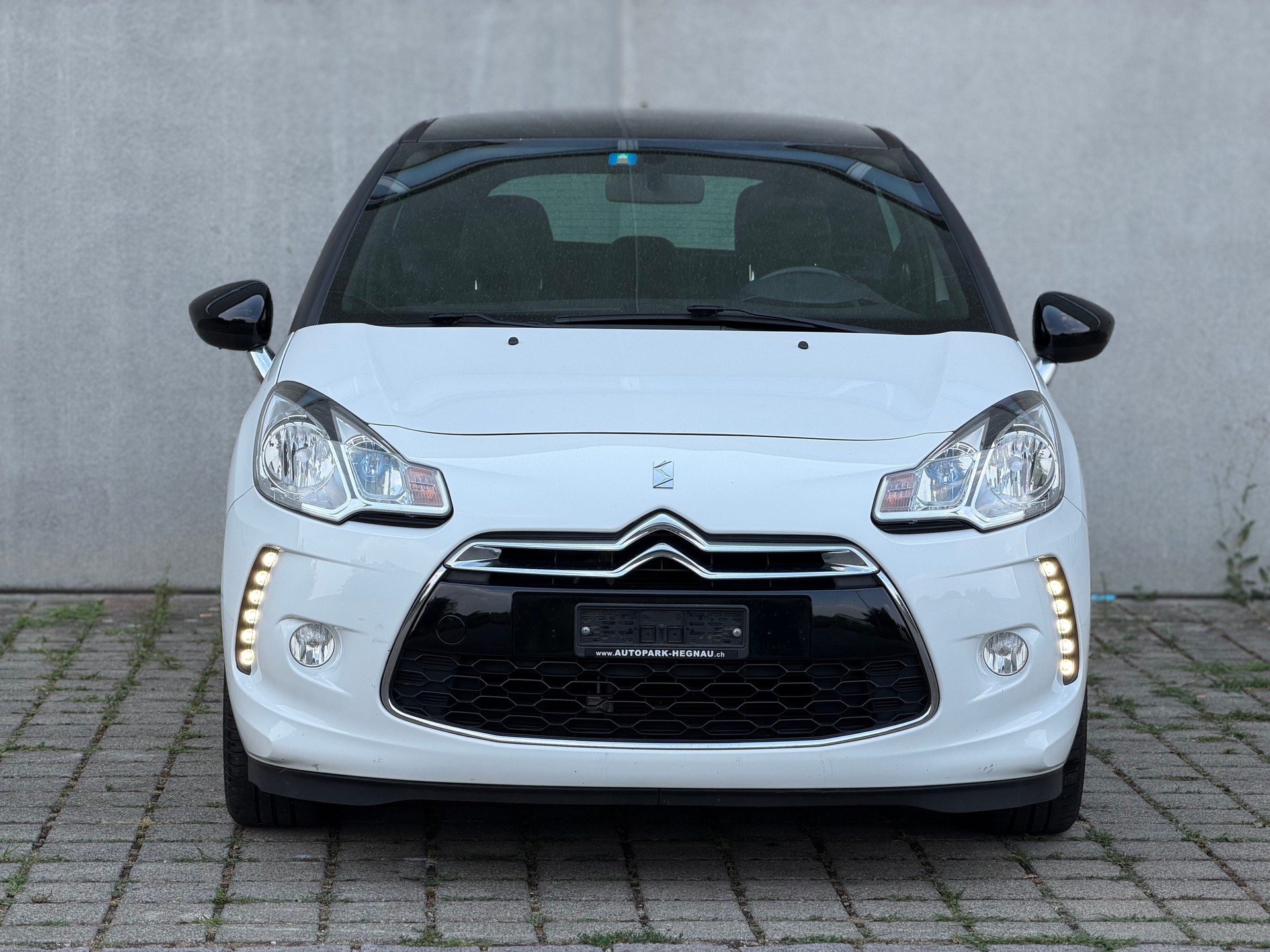 DS AUTOMOBILES DS3 1.2 VTi Chic-image-2