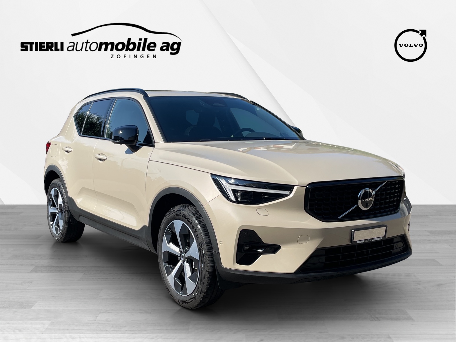 VOLVO XC40 2.0 B4 MH Ultra Dark-image-2