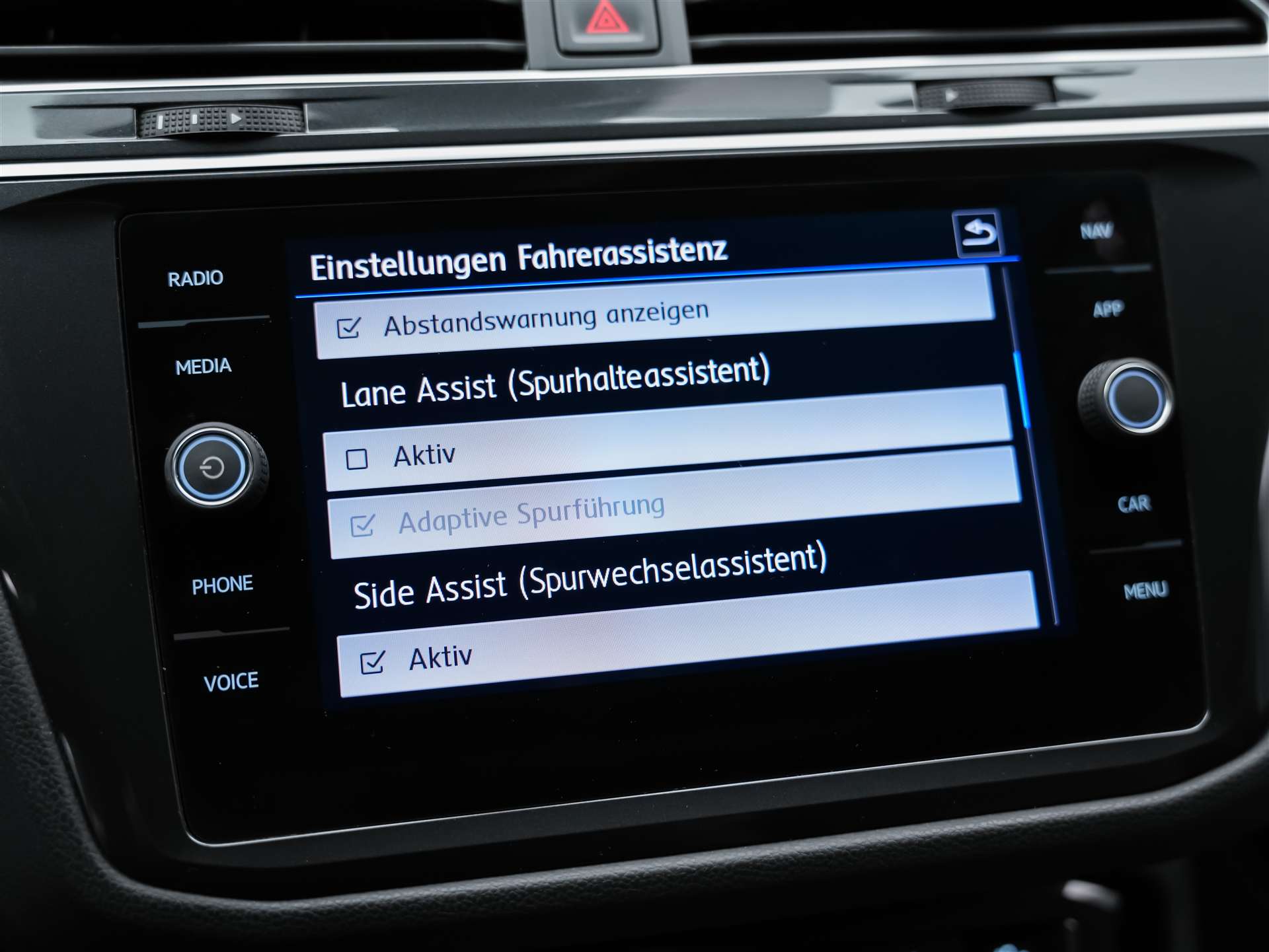 VW Tiguan 2.0TSI Highline R-Line 4Motion DSG *Panorama*Head-Up*Abstandsregler*-image-38