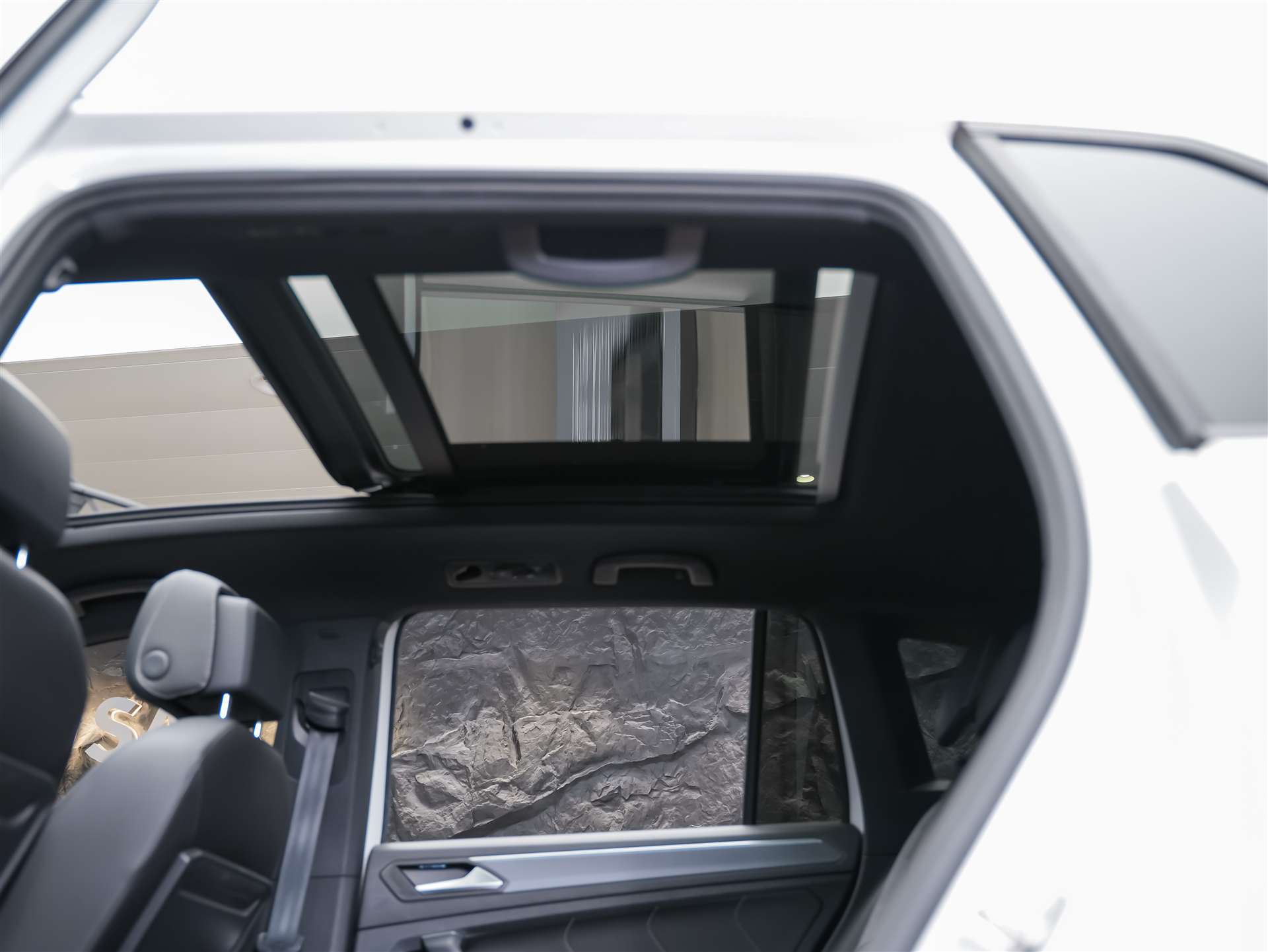 VW Tiguan 2.0TSI Highline R-Line 4Motion DSG *Panorama*Head-Up*Abstandsregler*-image-13