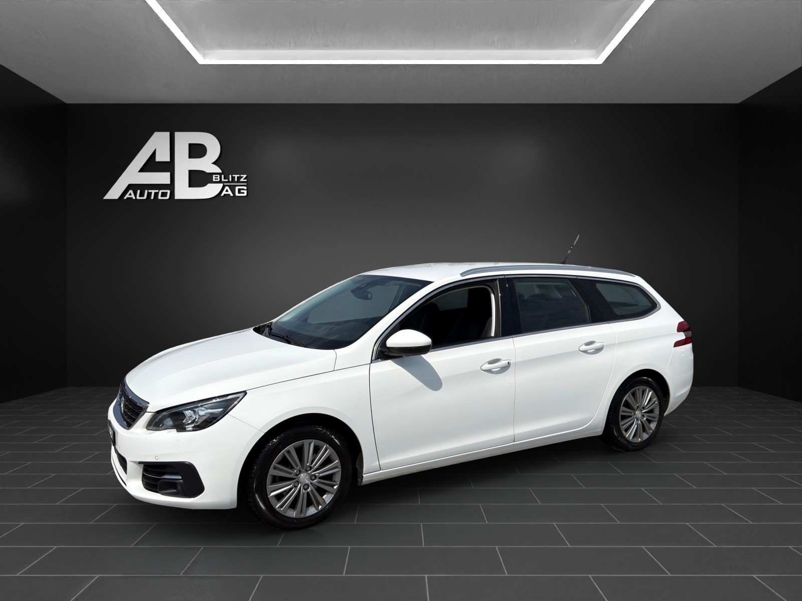 PEUGEOT 308 SW 1.5 BlueHDI Allure EAT8-image-1