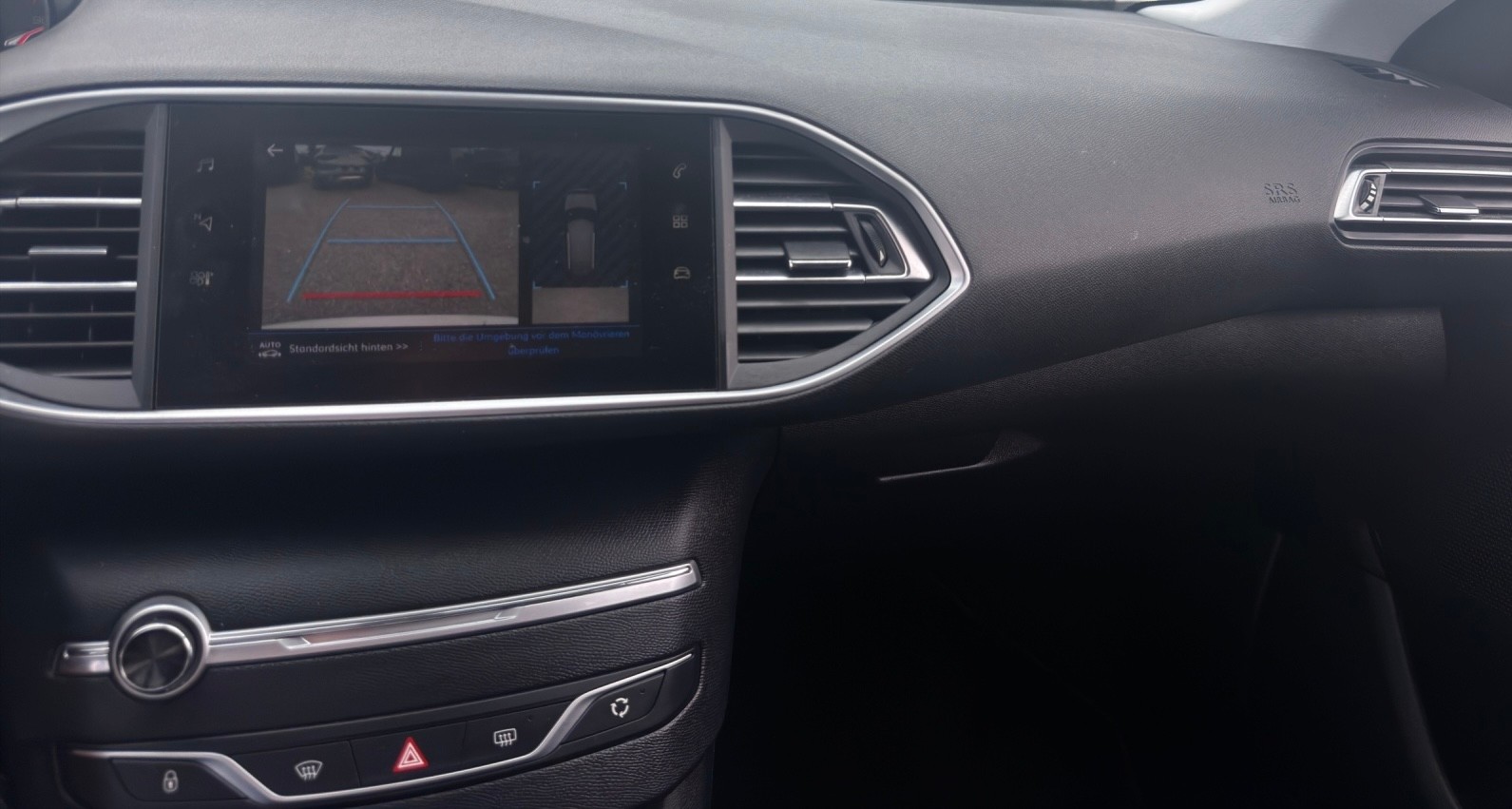 PEUGEOT 308 SW 1.5 BlueHDI Allure EAT8-image-10