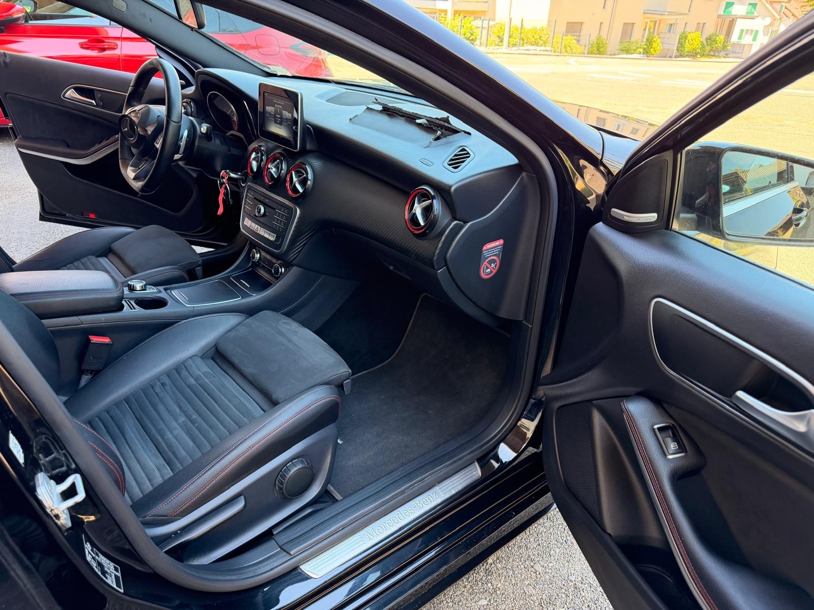 MERCEDES-BENZ A 250 Sport 4Matic 7G-DCT-image-11