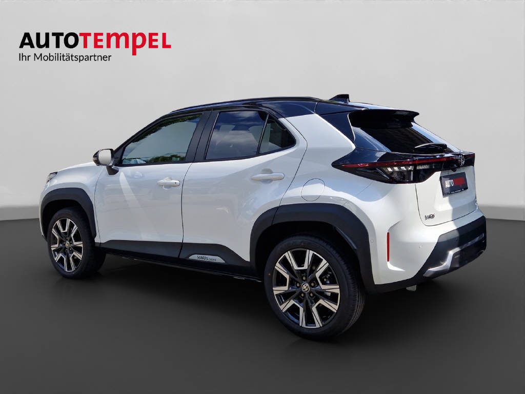 TOYOTA Yaris Cross 1.5 VVT-i HSD Prem 47403/004-image-2