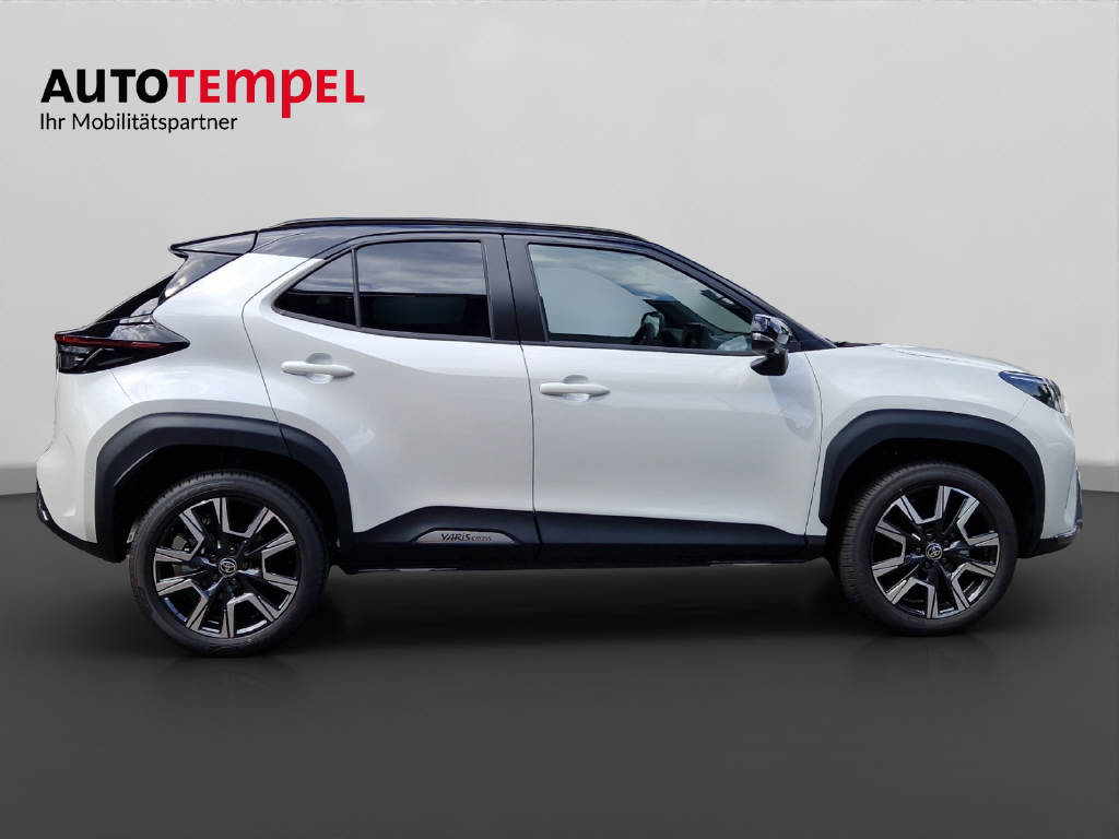 TOYOTA Yaris Cross 1.5 VVT-i HSD Prem 47403/004-image-4