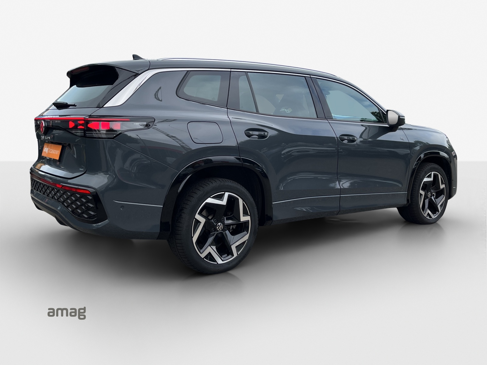 VW Tayron 2.0 TSI R-Line DSG 4Motion-image-4